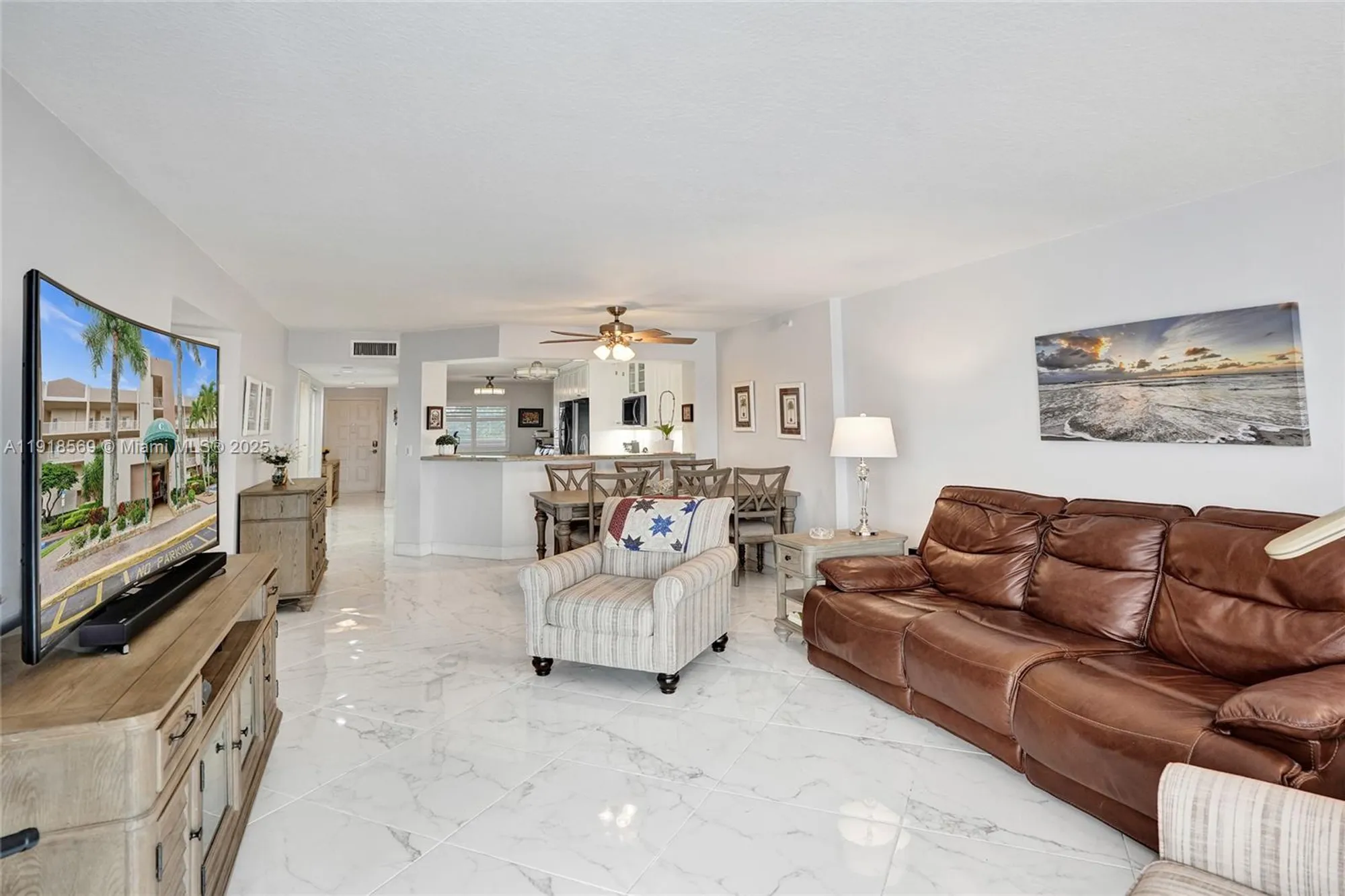 Property Slideshow image 21 of 41 | 7760 granville dr # 303, Tamarac, FL, 33321