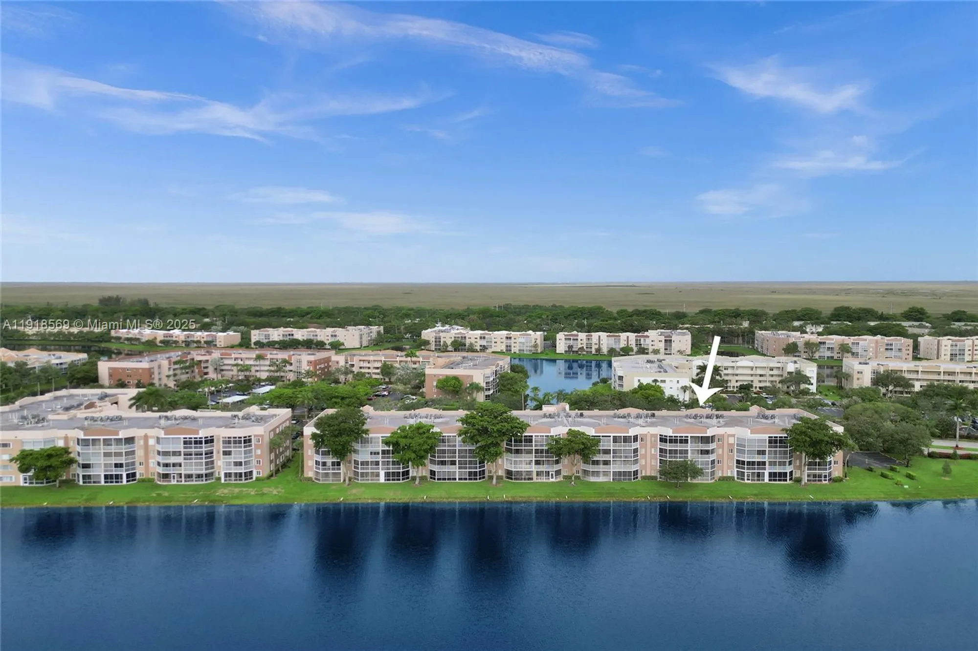 Property Slideshow image 38 of 41 | 7760 granville dr # 303, Tamarac, FL, 33321