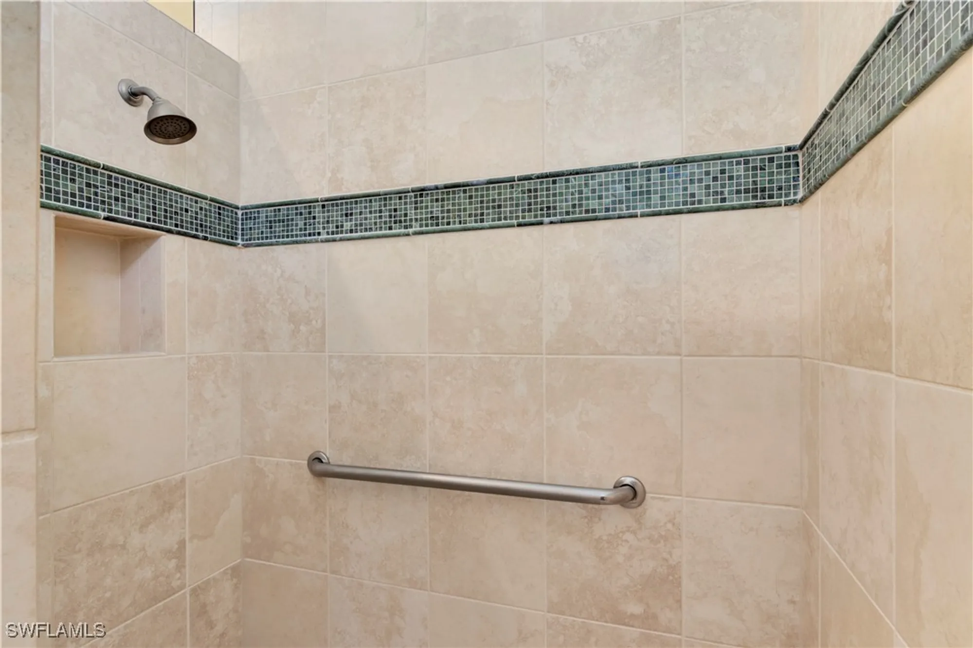 Property Slideshow image 19 of 45 | 8986 shenendoah cir, Naples, FL, 34113