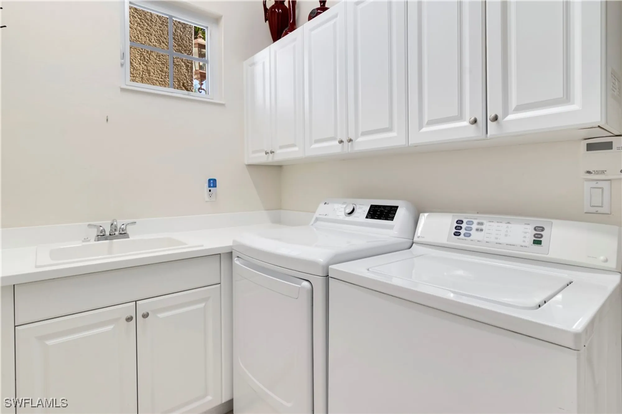 Property Slideshow image 22 of 45 | 8986 shenendoah cir, Naples, FL, 34113