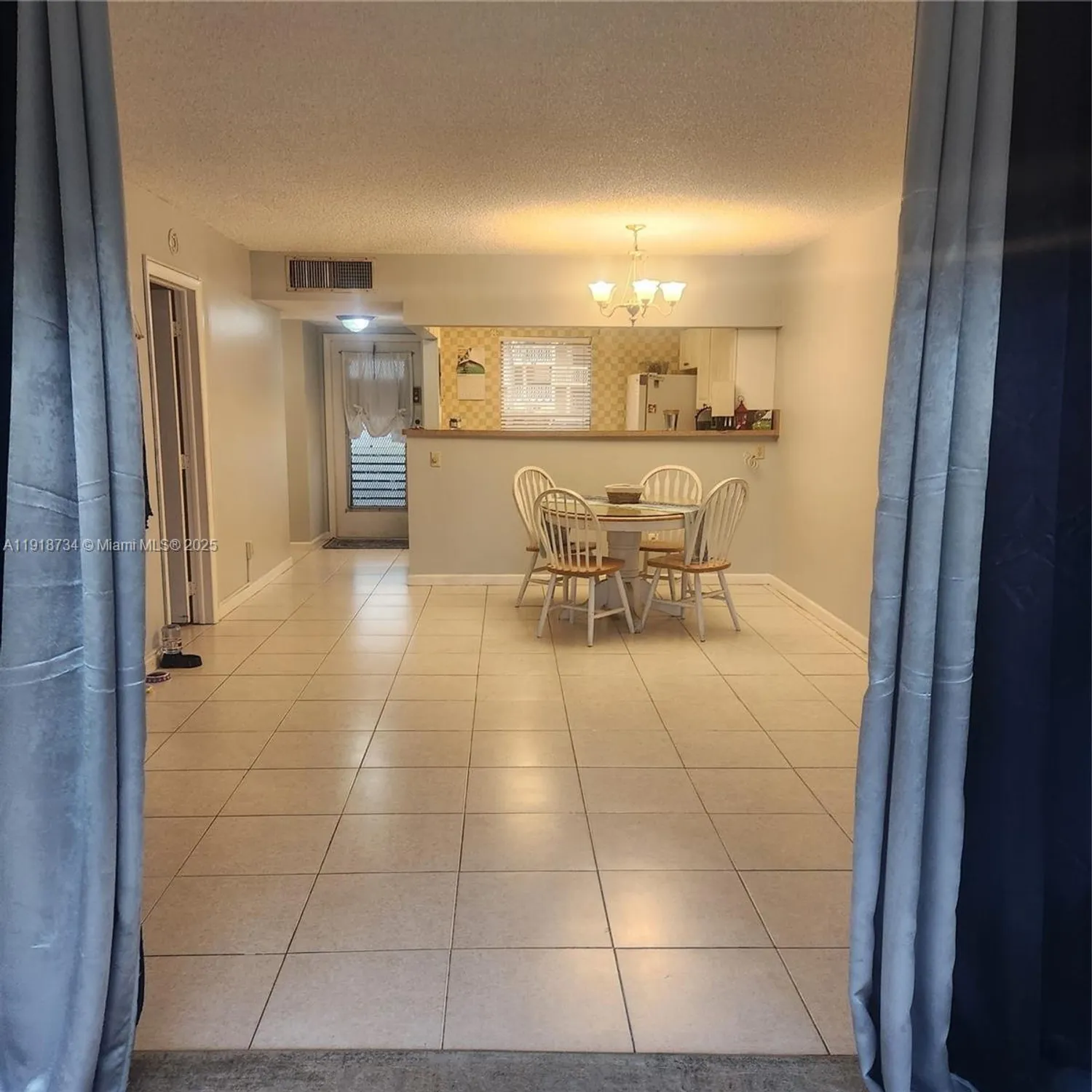 Property Slideshow image 7 of 21 | 5800 nw 64th ave apt 108, Tamarac, FL, 33319