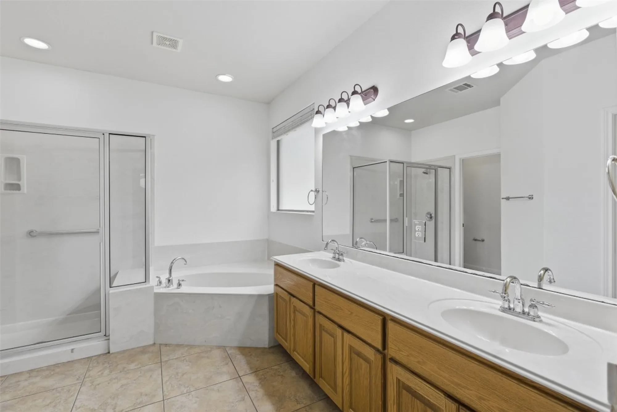 Property Slideshow image 17 of 25 | 4714 sonora trce, Georgetown, TX, 78633