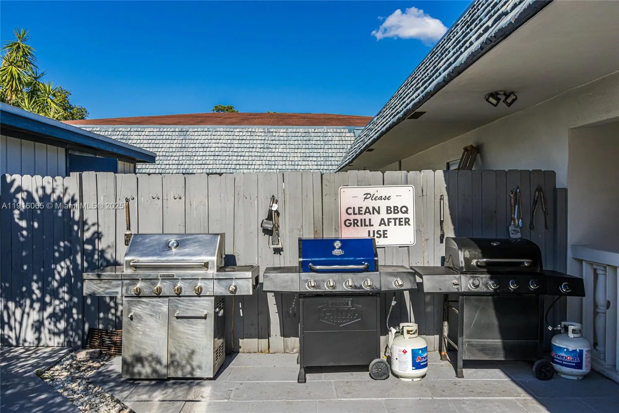 Property Slideshow image 15 of 18 | 7887 golf circle dr 106, Margate, FL, 33063