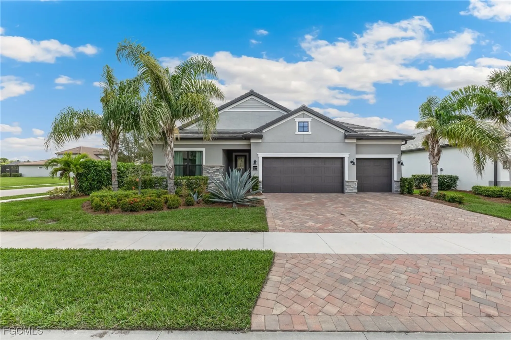Property Slideshow image 1 of 43 | 12279 sussex st, Fort Myers, FL, 33913