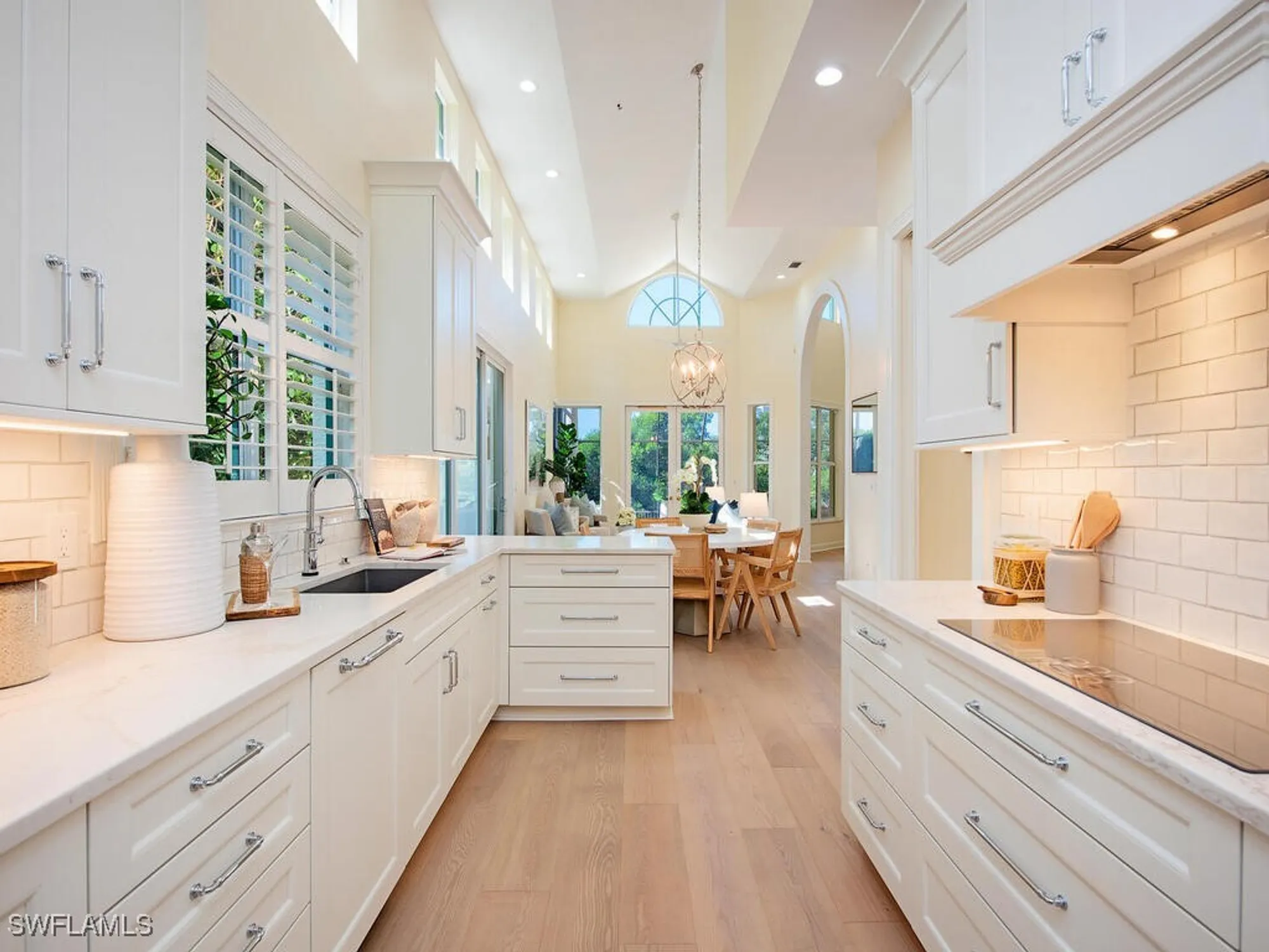 Property Slideshow image 10 of 35 | 7817 vizcaya way, Naples, FL, 34108