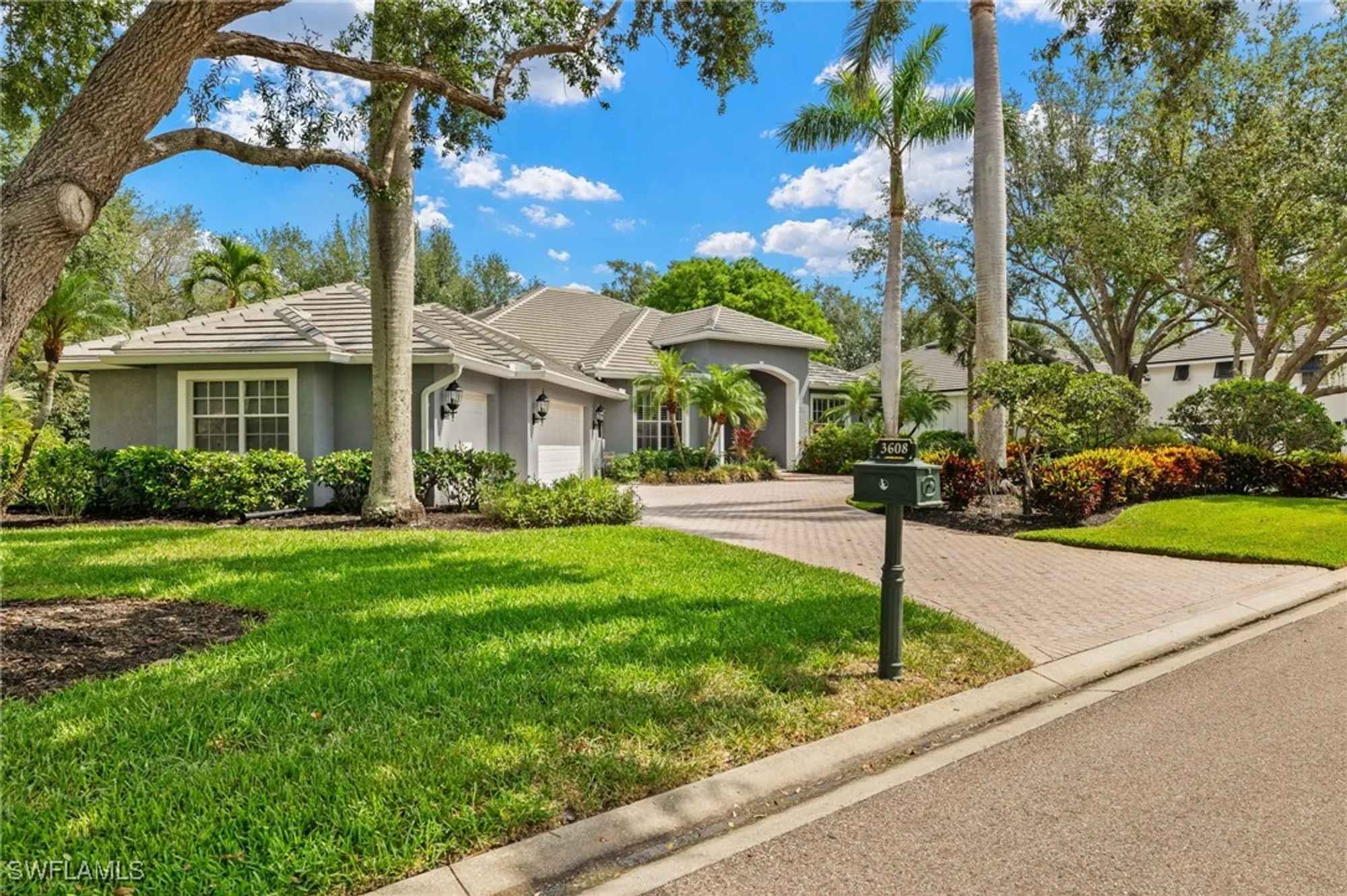 Property Slideshow image 1 of 33 | 3608 heron point ct, Bonita Springs, FL, 34134