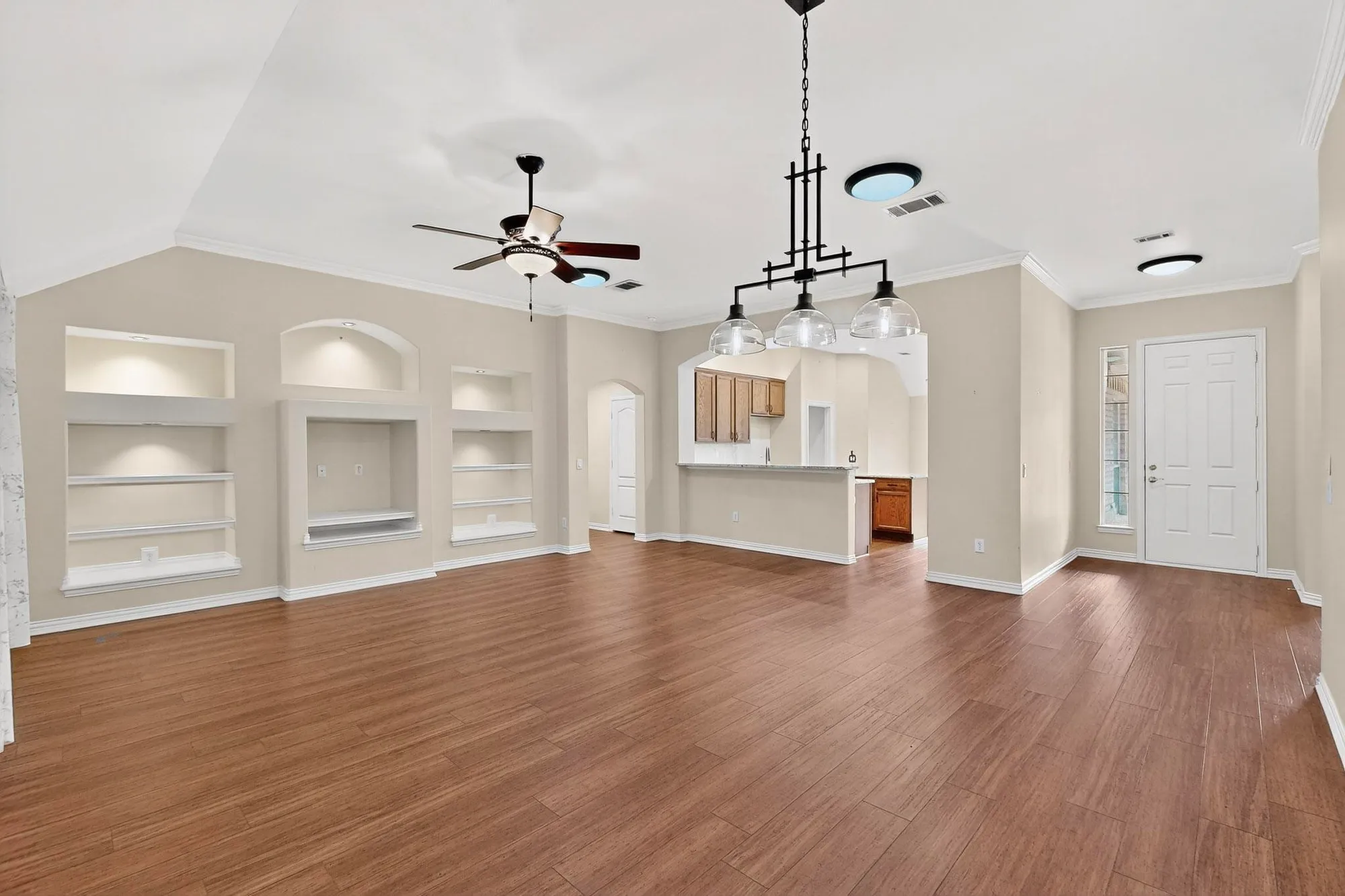 Property Slideshow image 12 of 40 | 9516 grandview dr, Denton, TX, 76207