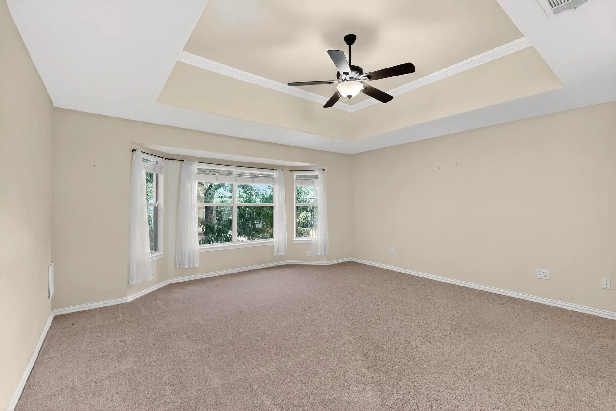 Property Slideshow image 25 of 40 | 9516 grandview dr, Denton, TX, 76207