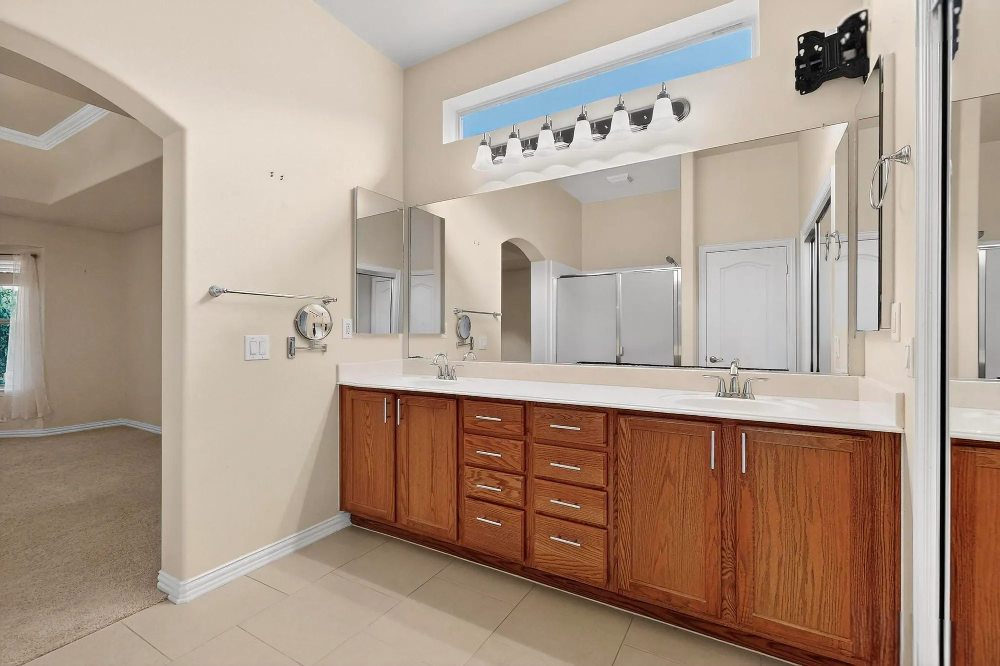 Property Slideshow image 27 of 40 | 9516 grandview dr, Denton, TX, 76207