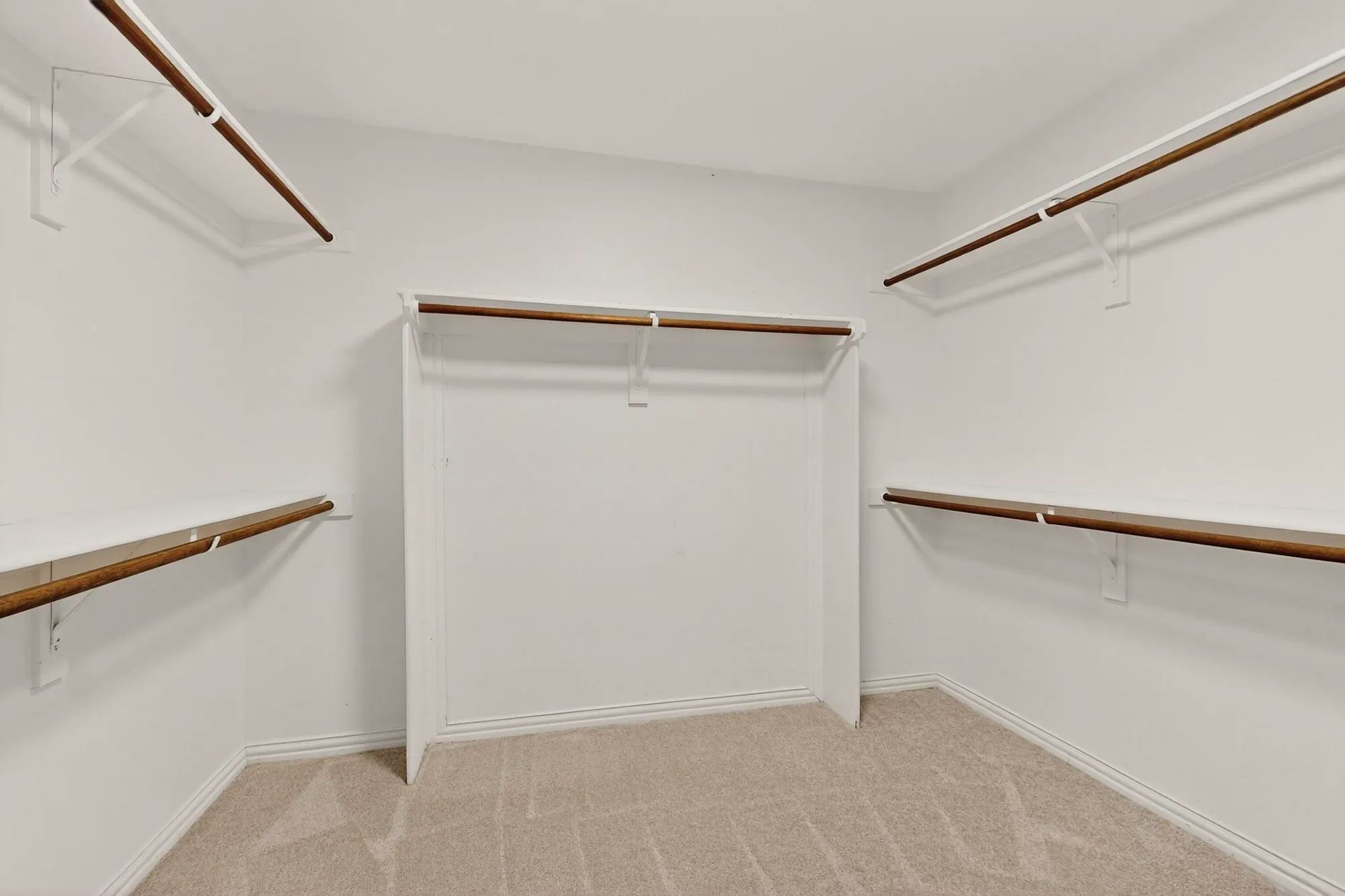 Property Slideshow image 29 of 40 | 9516 grandview dr, Denton, TX, 76207