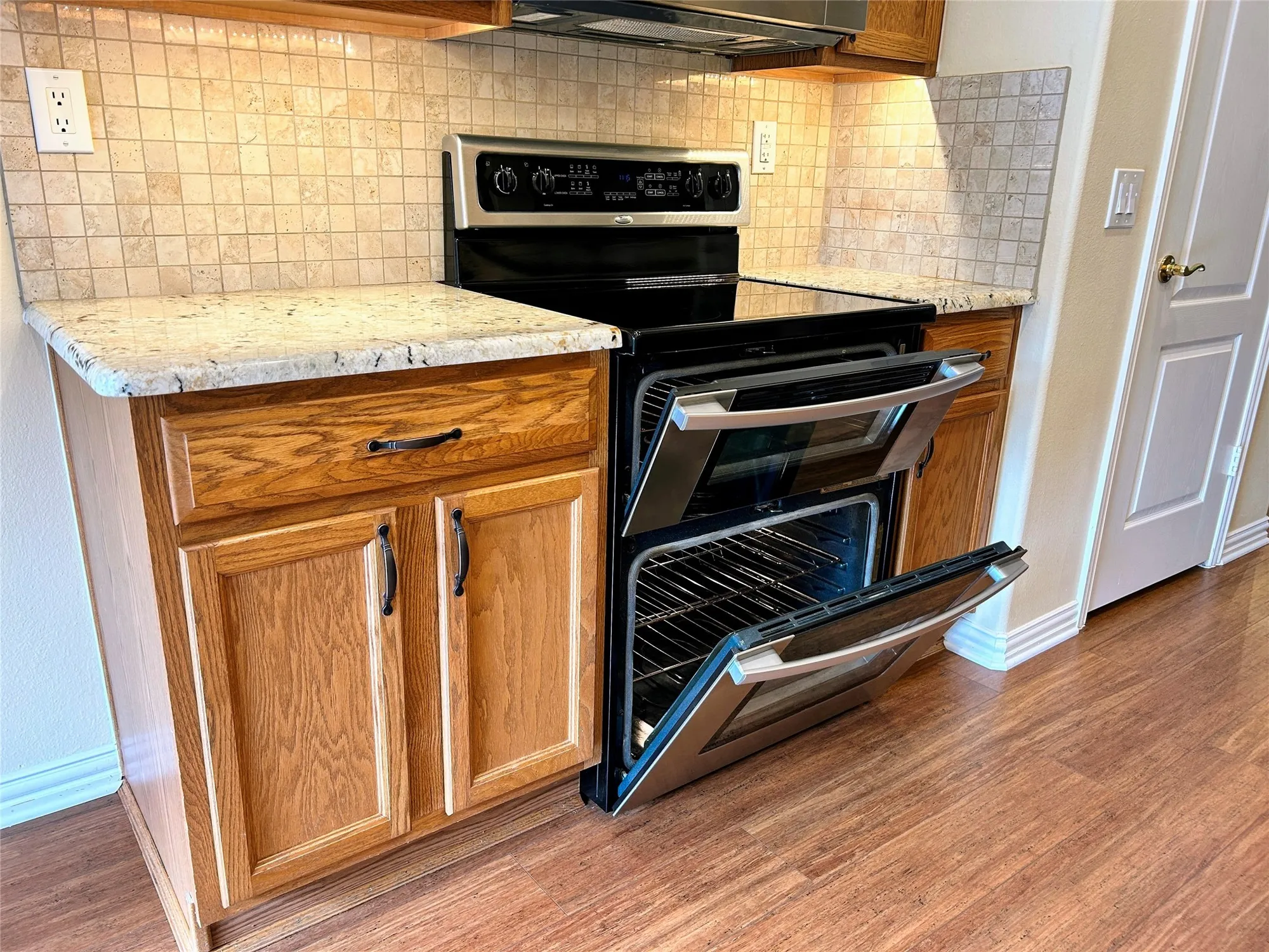 Property Slideshow image 21 of 40 | 9516 grandview dr, Denton, TX, 76207