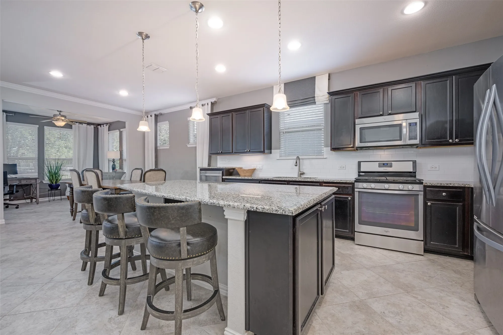 Property Slideshow image 15 of 25 | 7252 ponte vedra dr, Frisco, TX, 75036