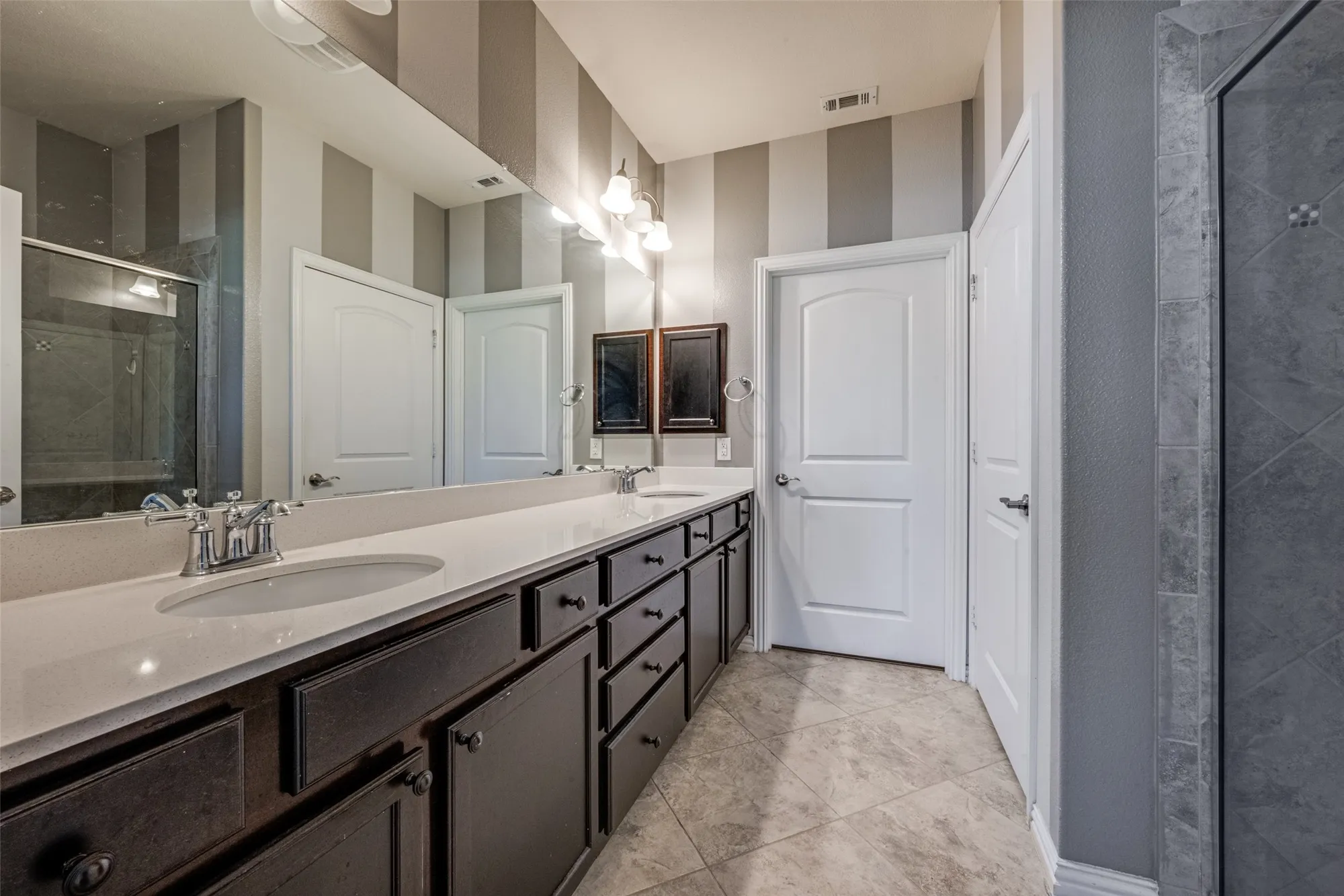 Property Slideshow image 19 of 25 | 7252 ponte vedra dr, Frisco, TX, 75036