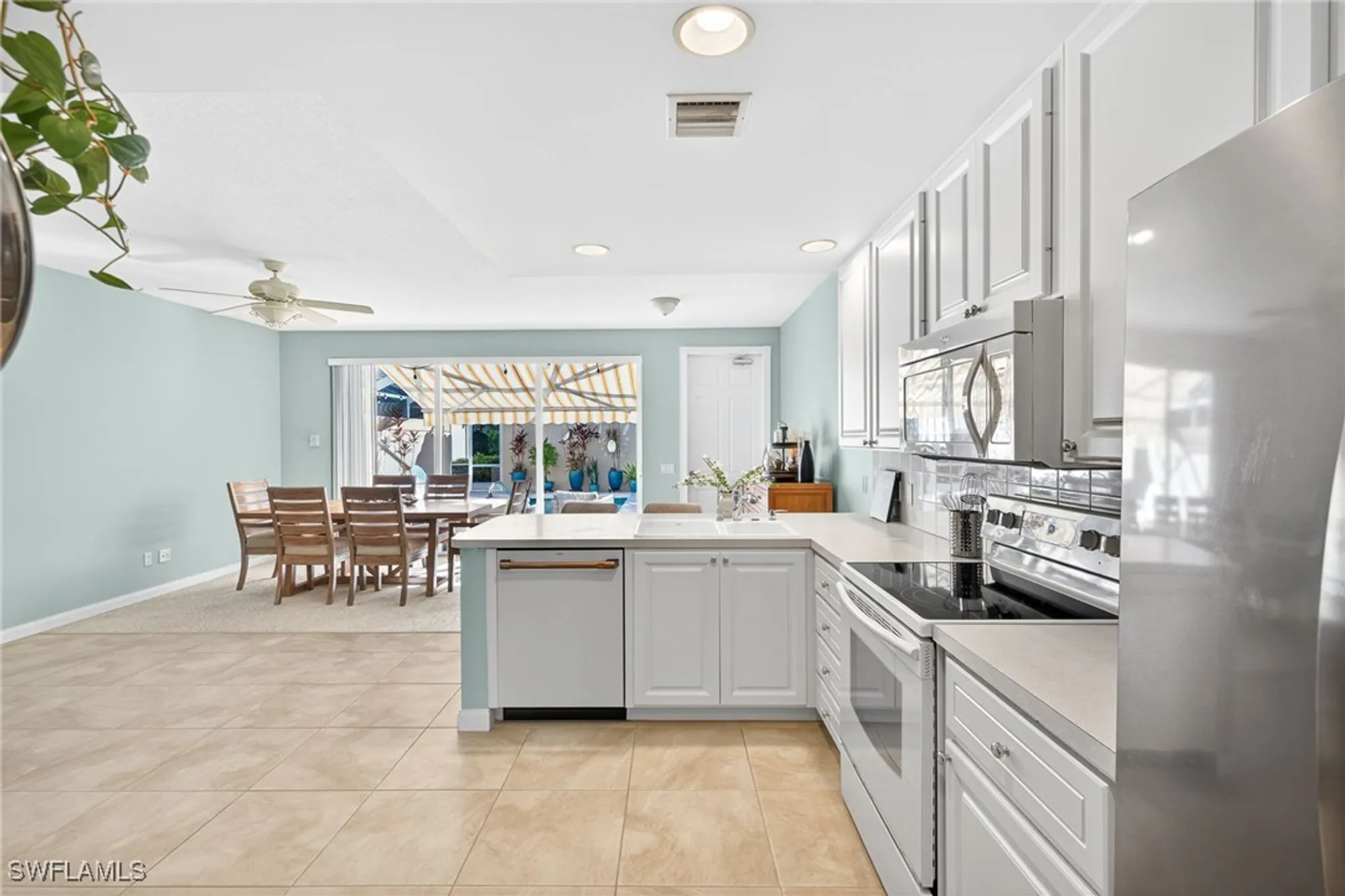 Property Slideshow image 6 of 41 | 6096 towncenter cir, Naples, FL, 34119