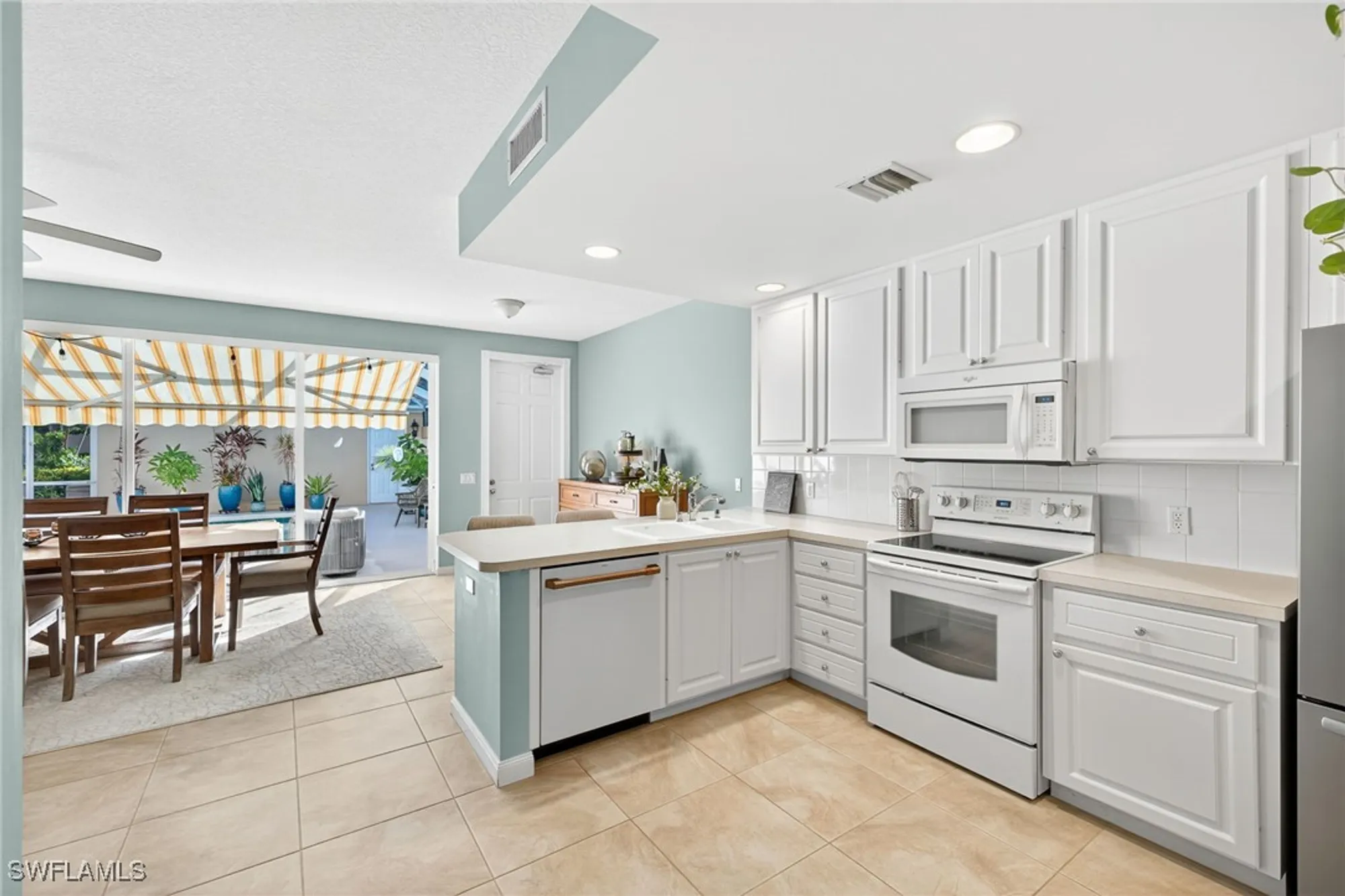 Property Slideshow image 7 of 41 | 6096 towncenter cir, Naples, FL, 34119