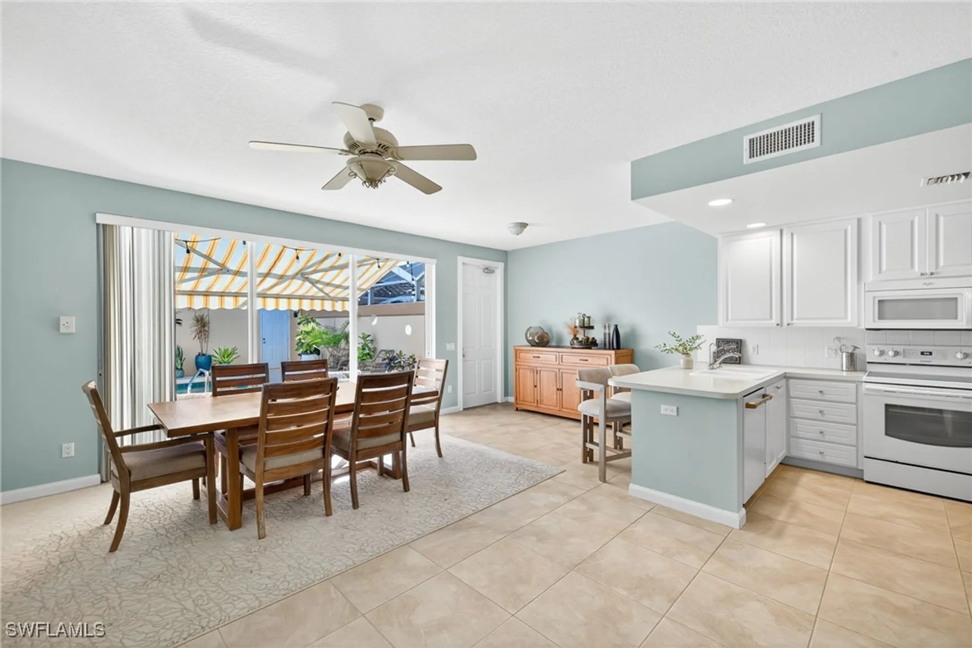 Property Slideshow image 8 of 41 | 6096 towncenter cir, Naples, FL, 34119