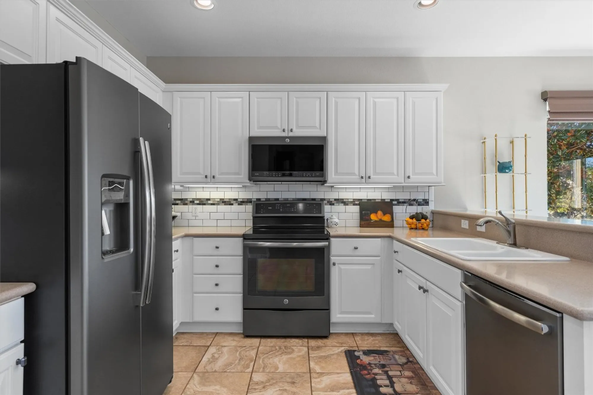 Property Slideshow image 18 of 40 | 400 dawson trl, Georgetown, TX, 78633