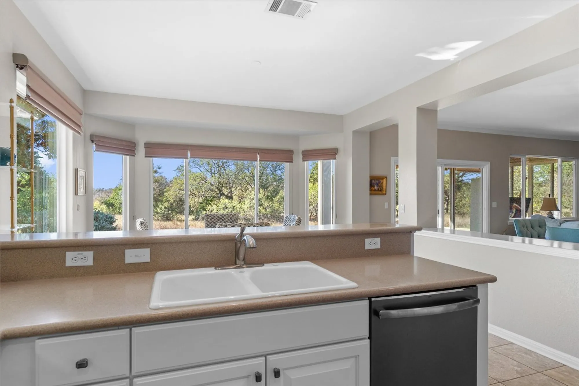 Property Slideshow image 19 of 40 | 400 dawson trl, Georgetown, TX, 78633