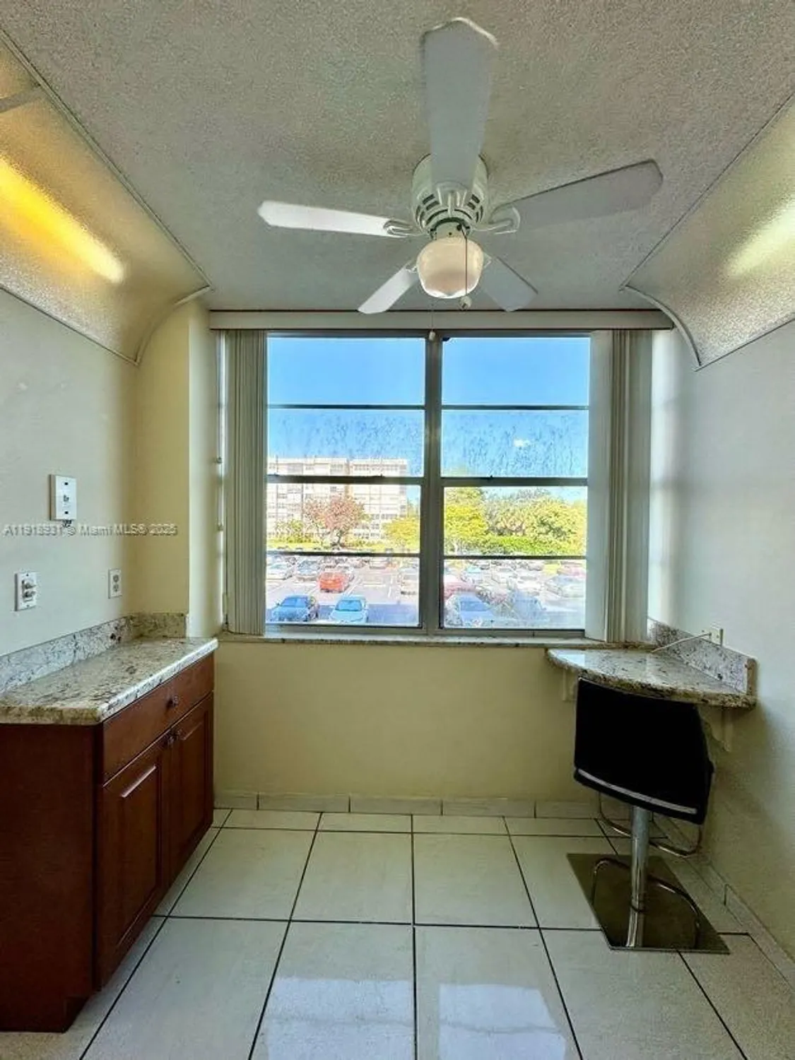 Property Slideshow image 14 of 33 | 1200 saint charles pl 218, Pembroke Pines, FL, 33026