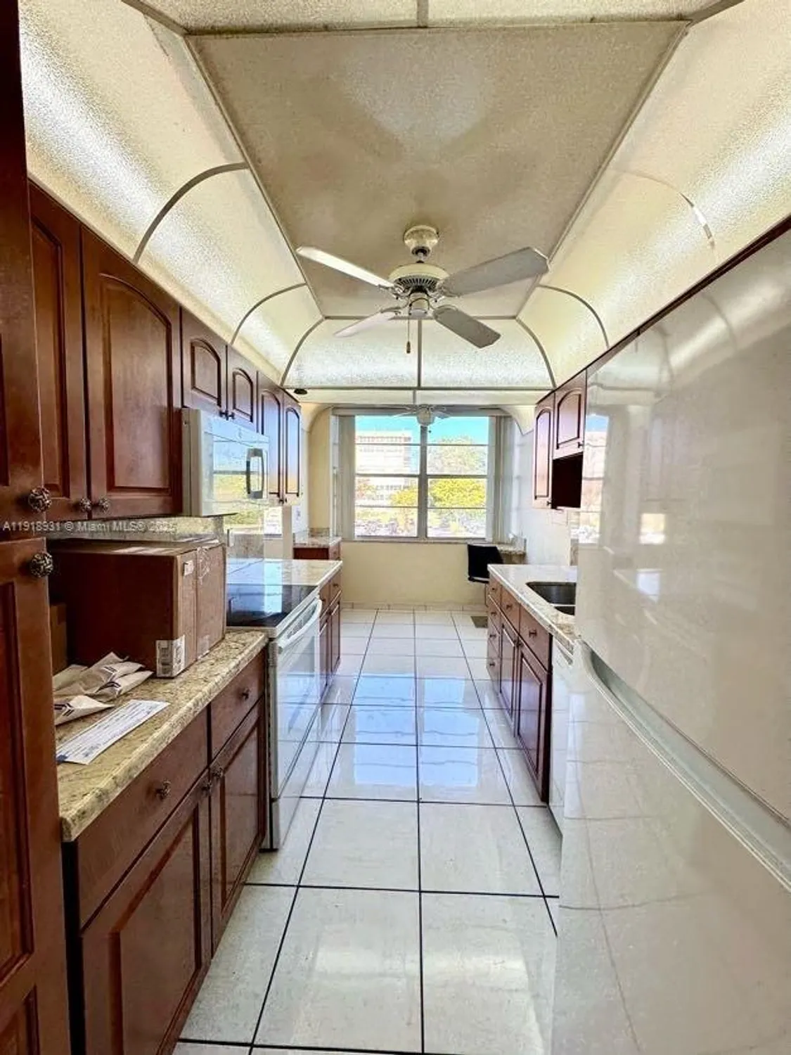 Property Slideshow image 12 of 33 | 1200 saint charles pl 218, Pembroke Pines, FL, 33026