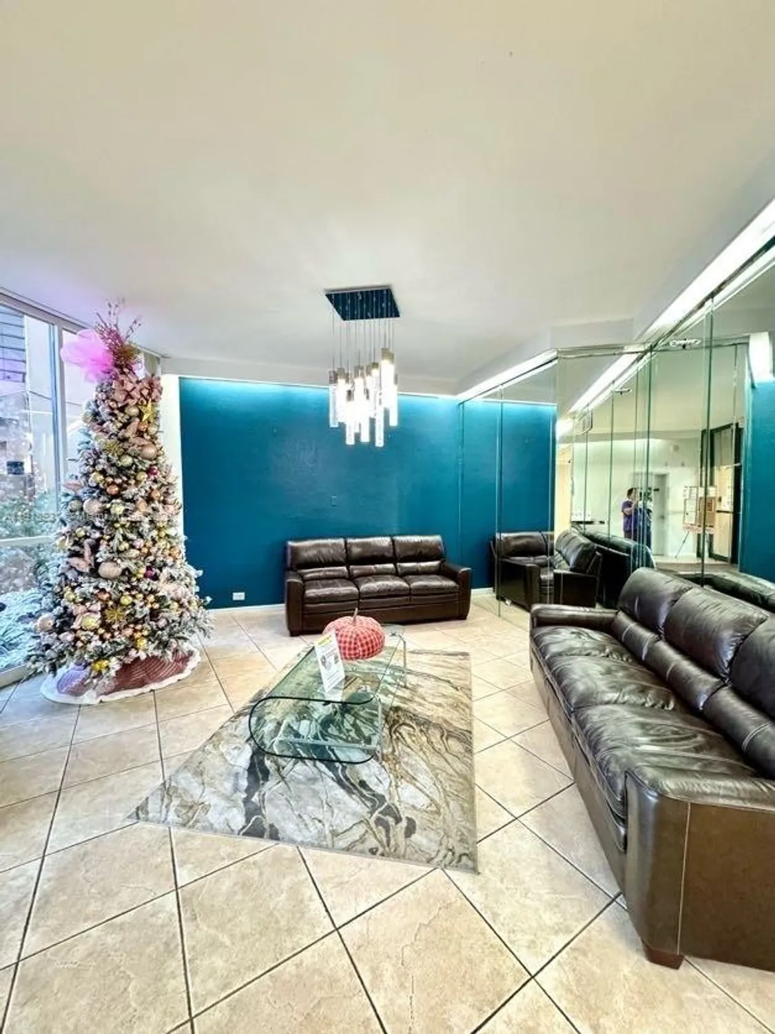 Property Slideshow image 27 of 33 | 1200 saint charles pl 218, Pembroke Pines, FL, 33026
