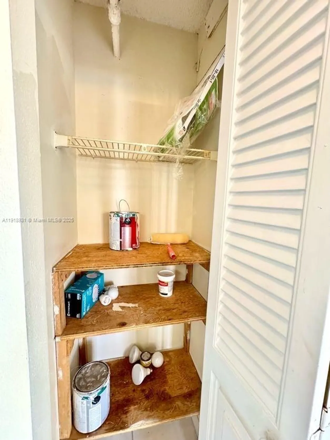 Property Slideshow image 22 of 33 | 1200 saint charles pl 218, Pembroke Pines, FL, 33026