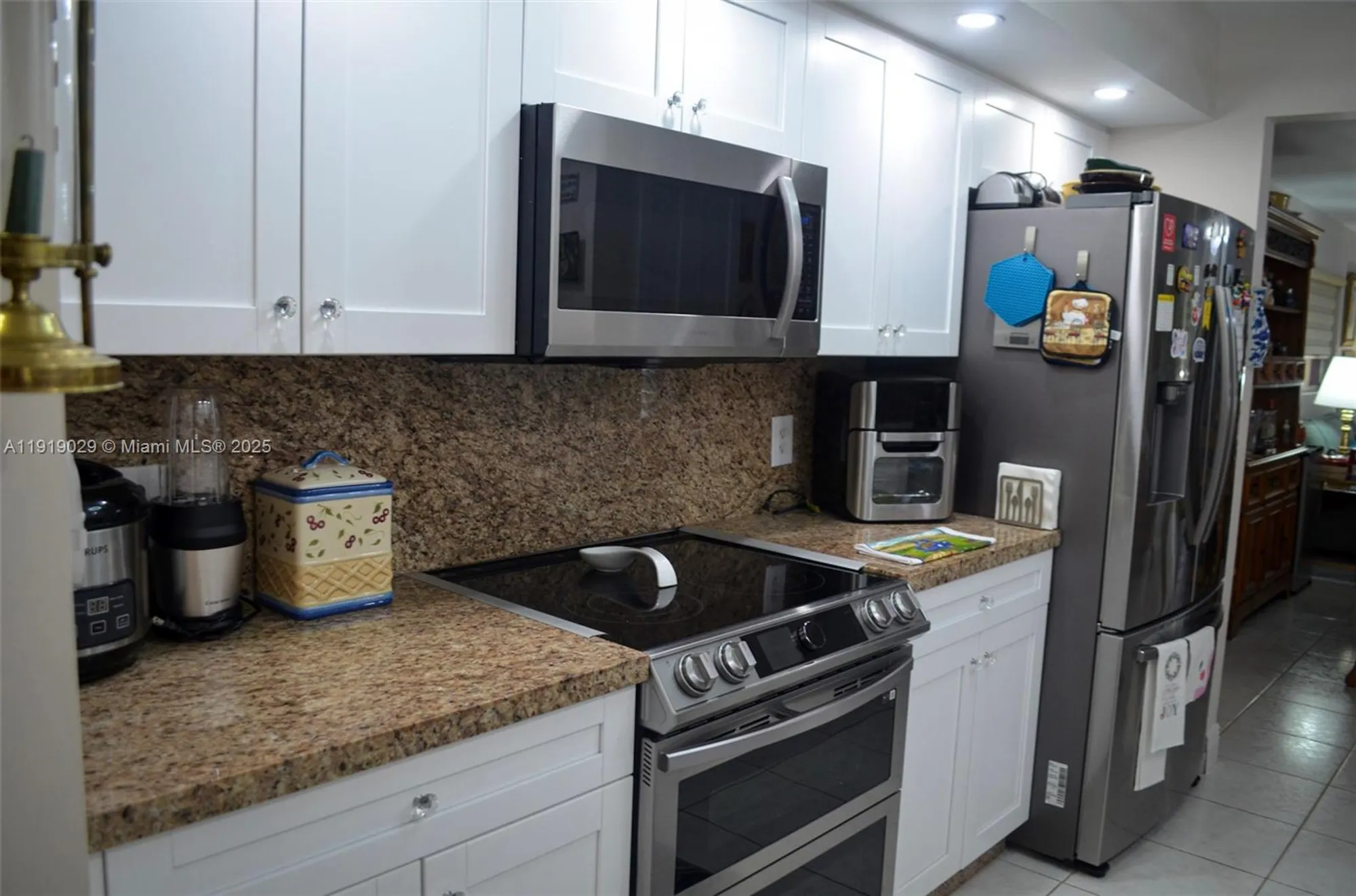 Property Slideshow image 12 of 37 | 800 sw 142nd ave 401n, Pembroke Pines, FL, 33027