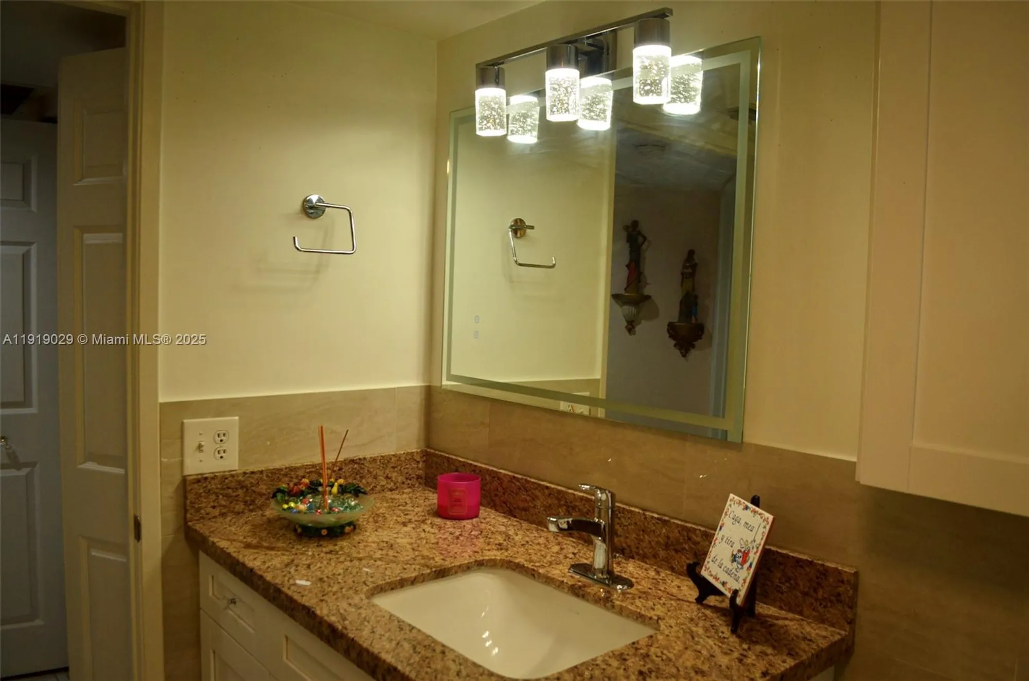 Property Slideshow image 27 of 37 | 800 sw 142nd ave 401n, Pembroke Pines, FL, 33027