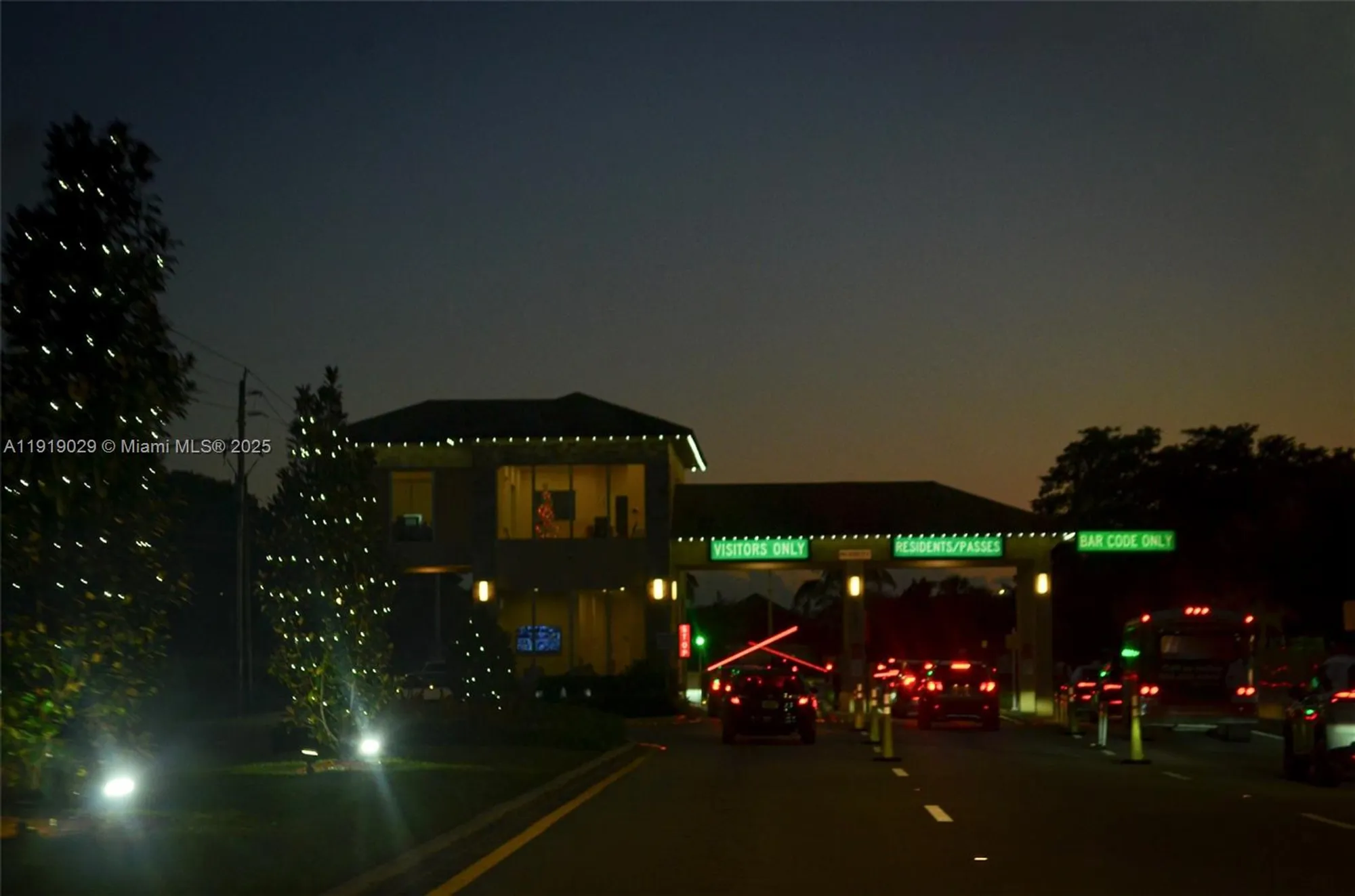 Property Slideshow image 35 of 37 | 800 sw 142nd ave 401n, Pembroke Pines, FL, 33027