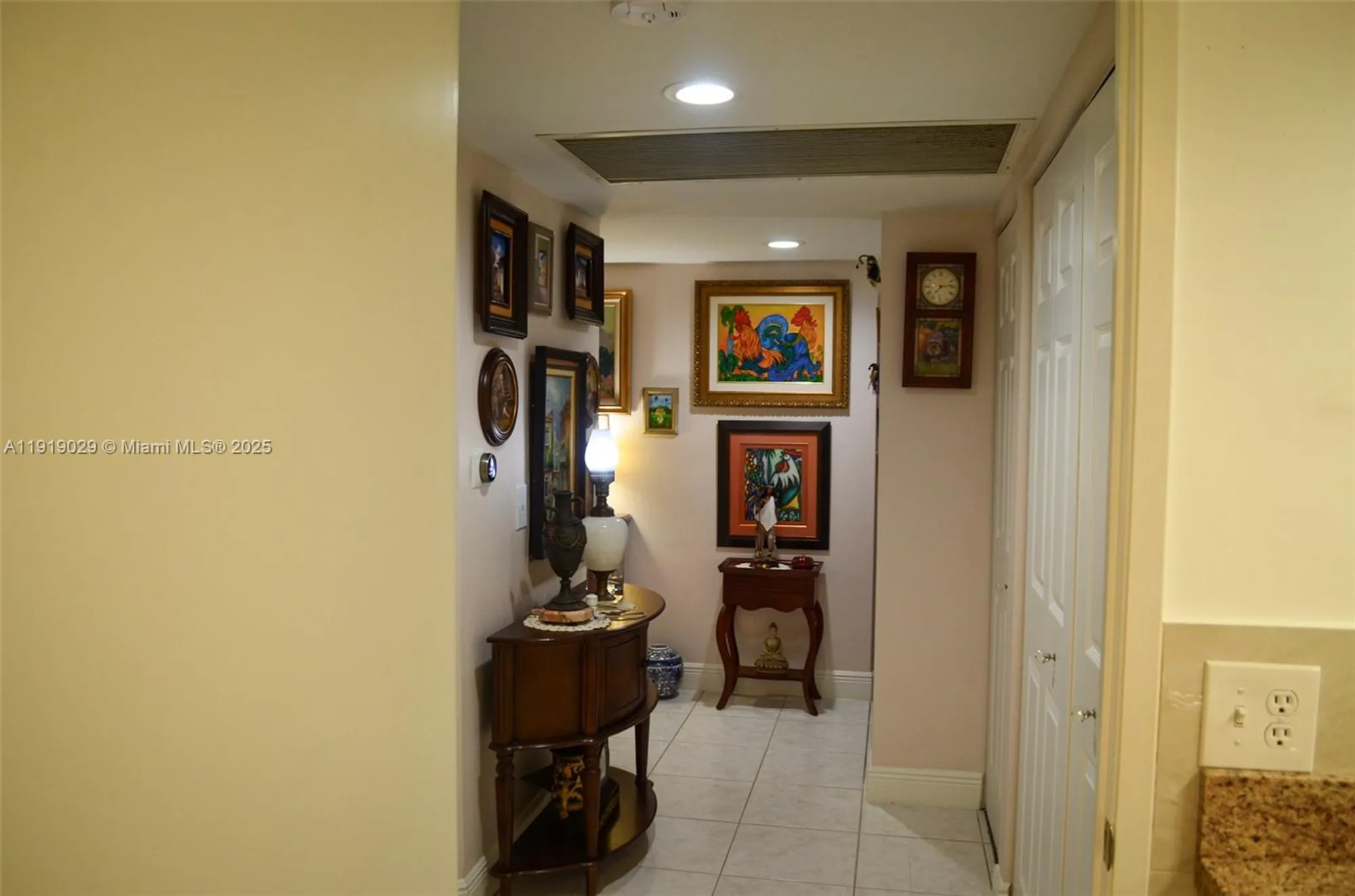 Property Slideshow image 7 of 37 | 800 sw 142nd ave 401n, Pembroke Pines, FL, 33027