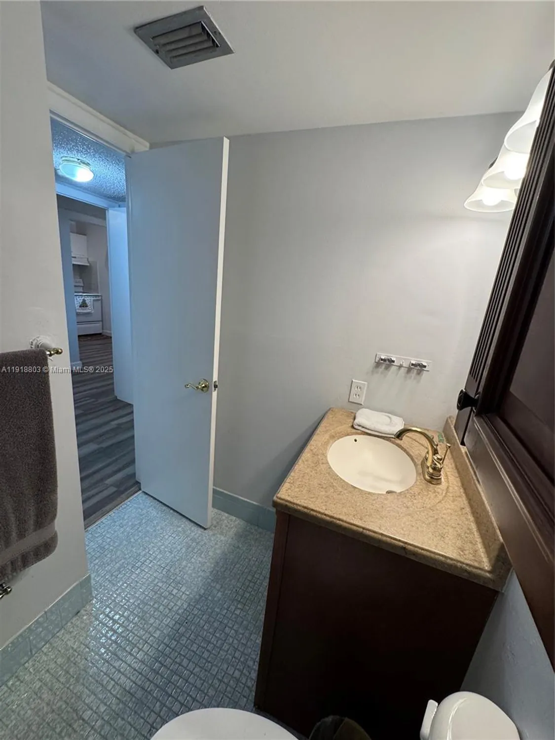 Property Slideshow image 14 of 30 | 7605 w atlantic blvd 207, Margate, FL, 33063