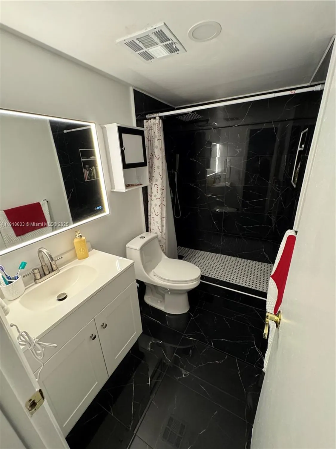 Property Slideshow image 26 of 30 | 7605 w atlantic blvd 207, Margate, FL, 33063