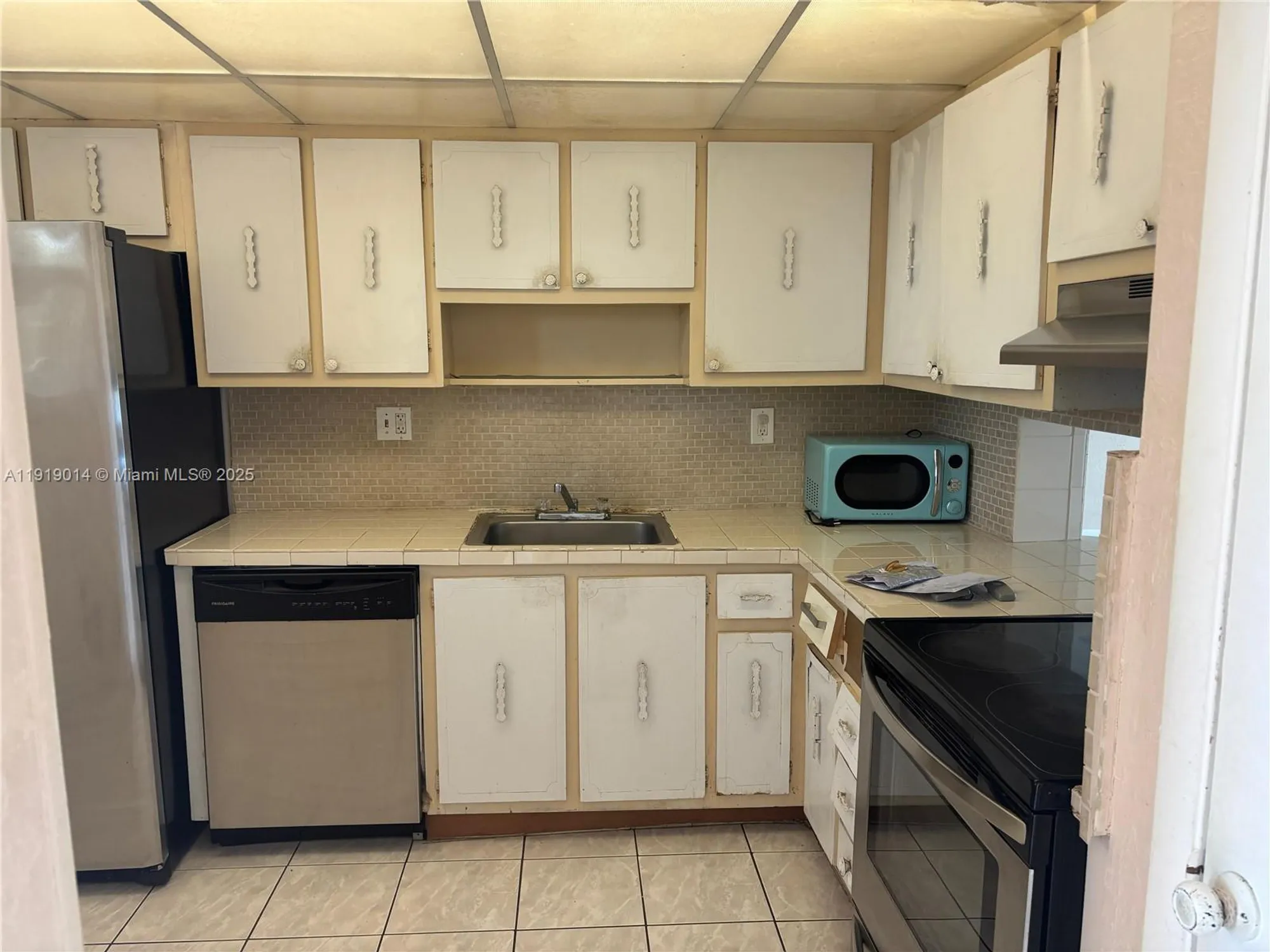 Property Slideshow image 16 of 20 | 19255 ne 2nd ave apt 2218, Miami, FL, 33179