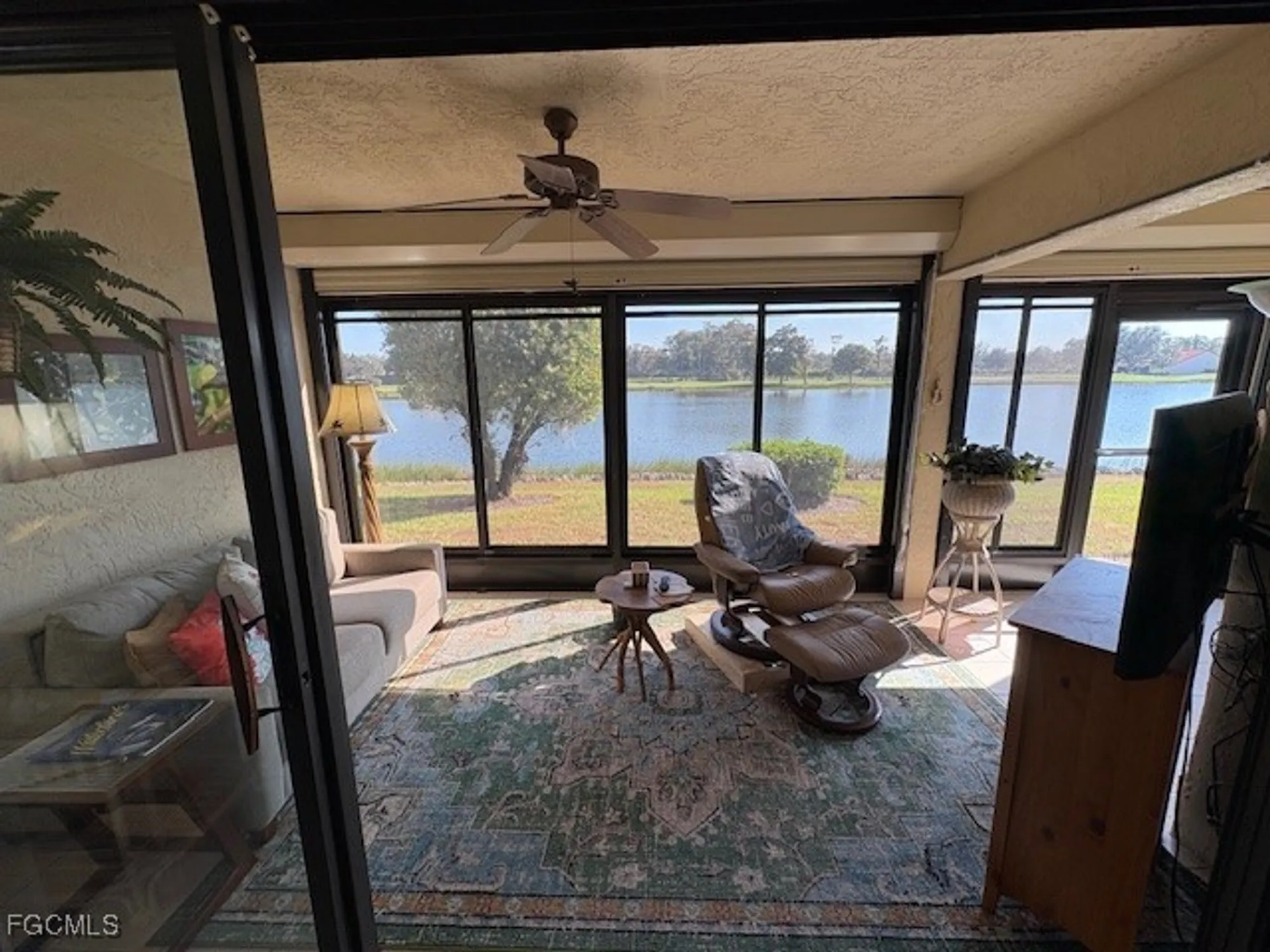 Property Slideshow image 13 of 40 | 13091 cross creek blvd 302, Fort Myers, FL, 33912