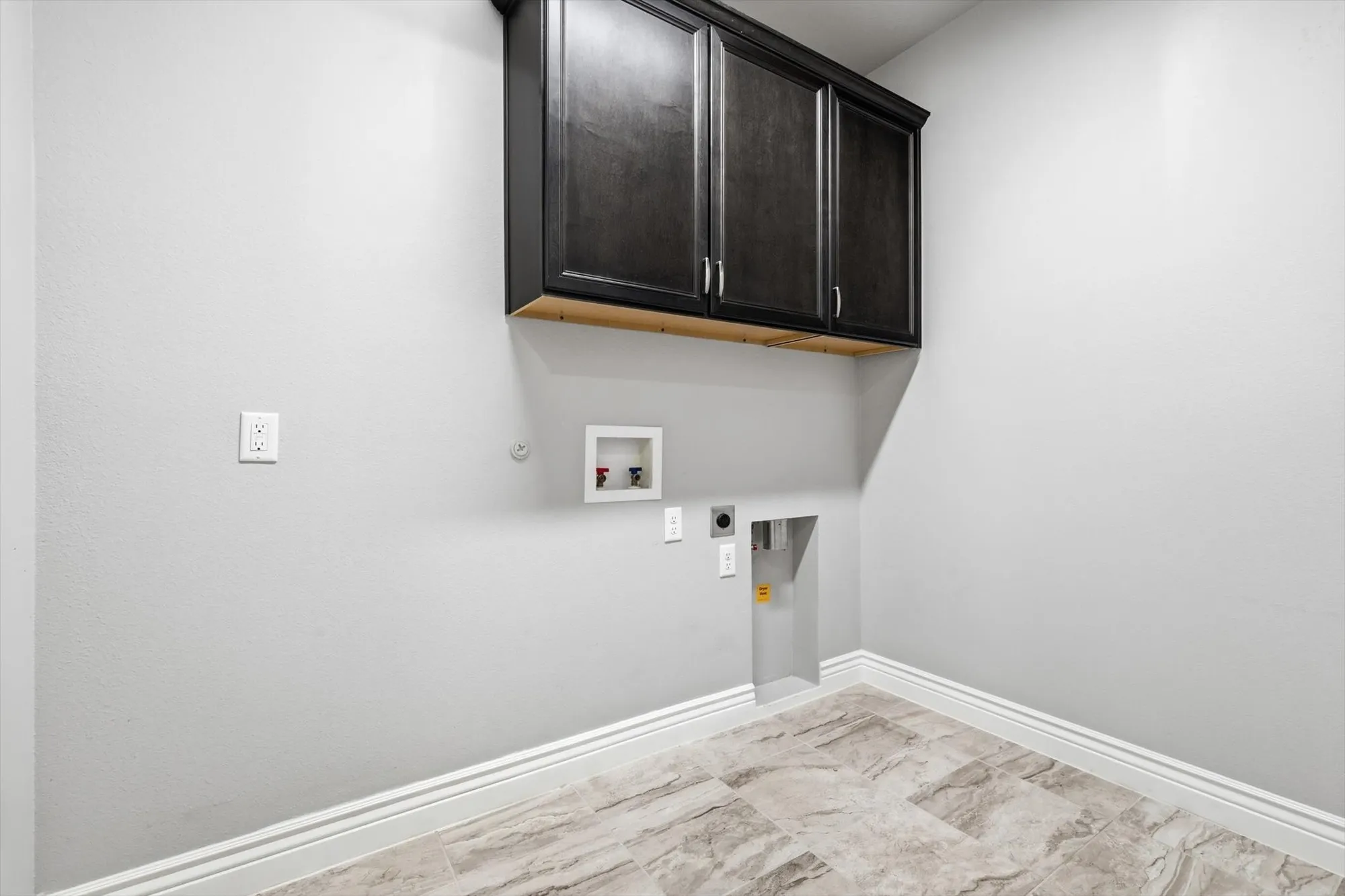 Property Slideshow image 32 of 40 | 8813 basanite ave, Denton, TX, 76207