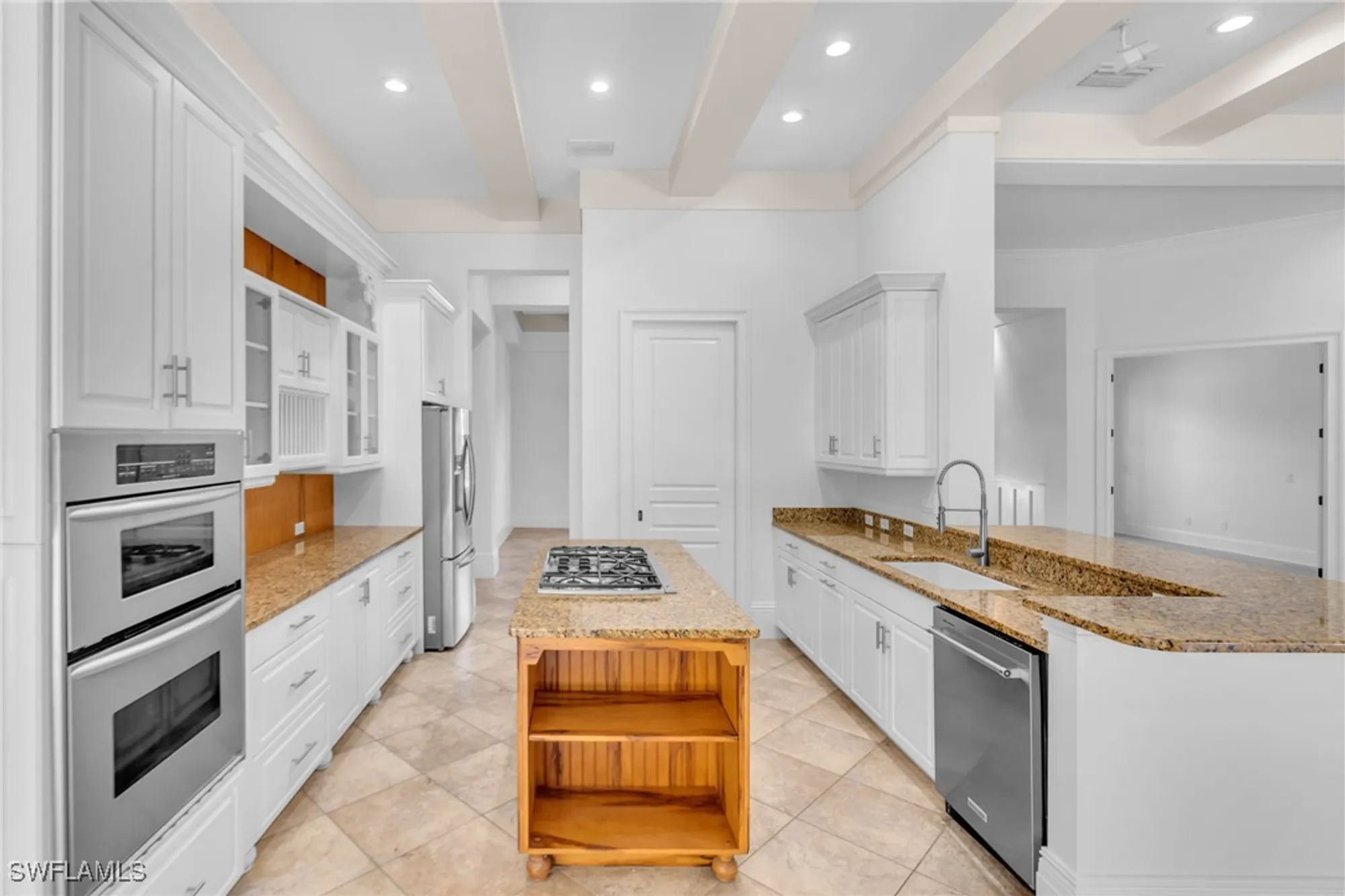 Property Slideshow image 10 of 50 | 13010 river bluff ct, Fort Myers, FL, 33905