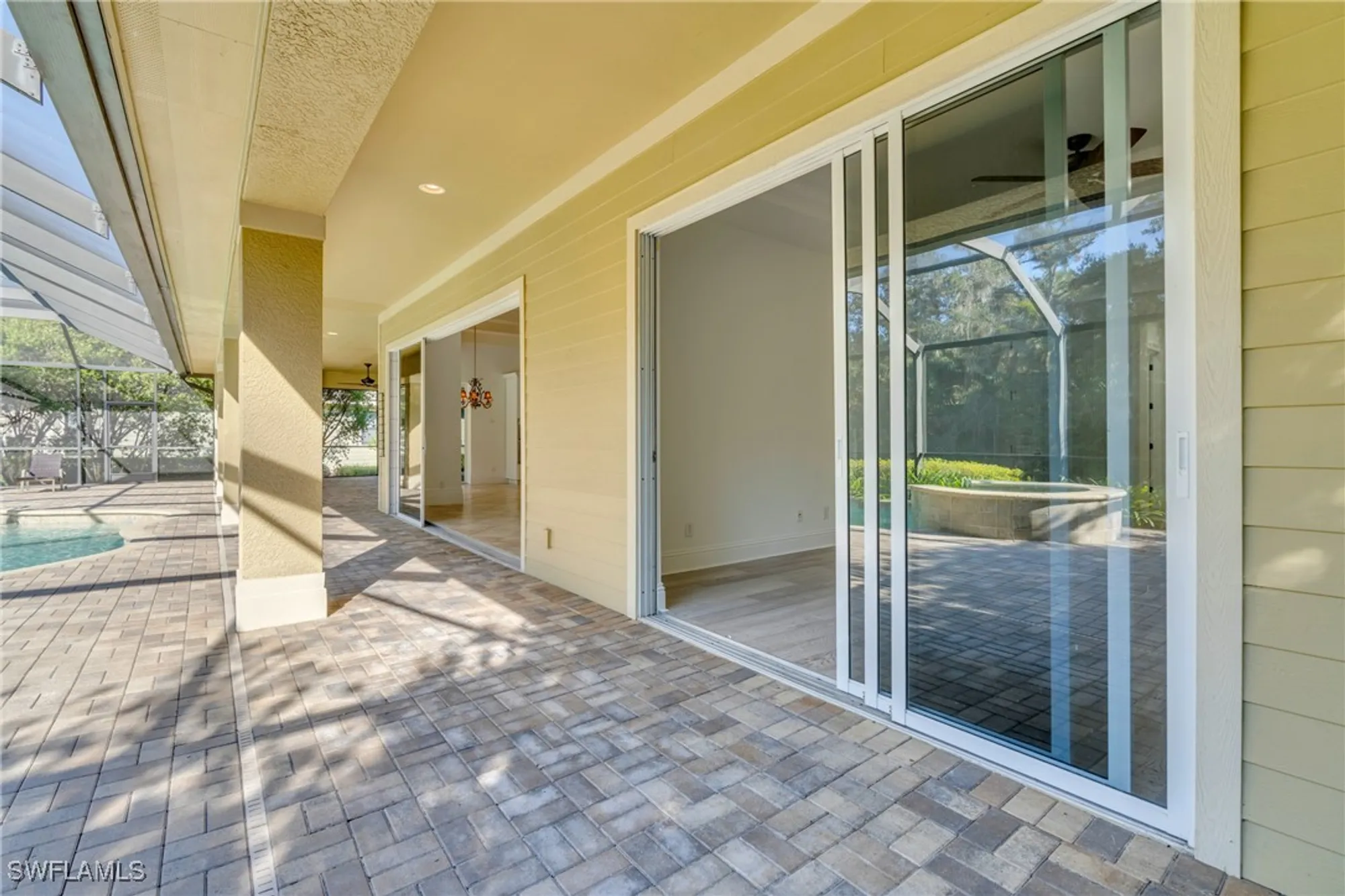 Property Slideshow image 13 of 50 | 13010 river bluff ct, Fort Myers, FL, 33905