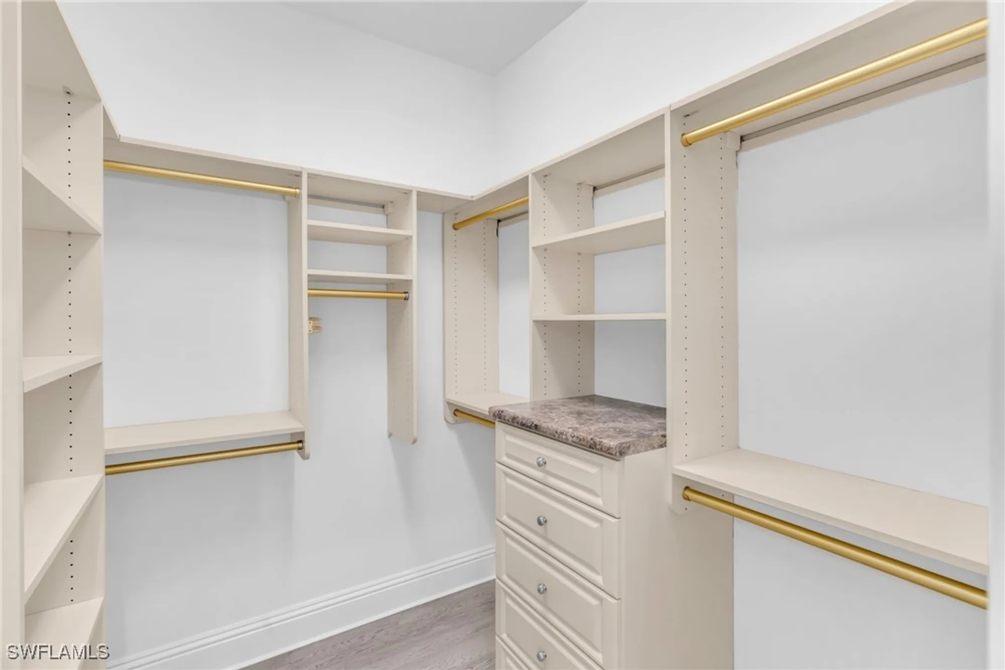 Property Slideshow image 22 of 50 | 13010 river bluff ct, Fort Myers, FL, 33905