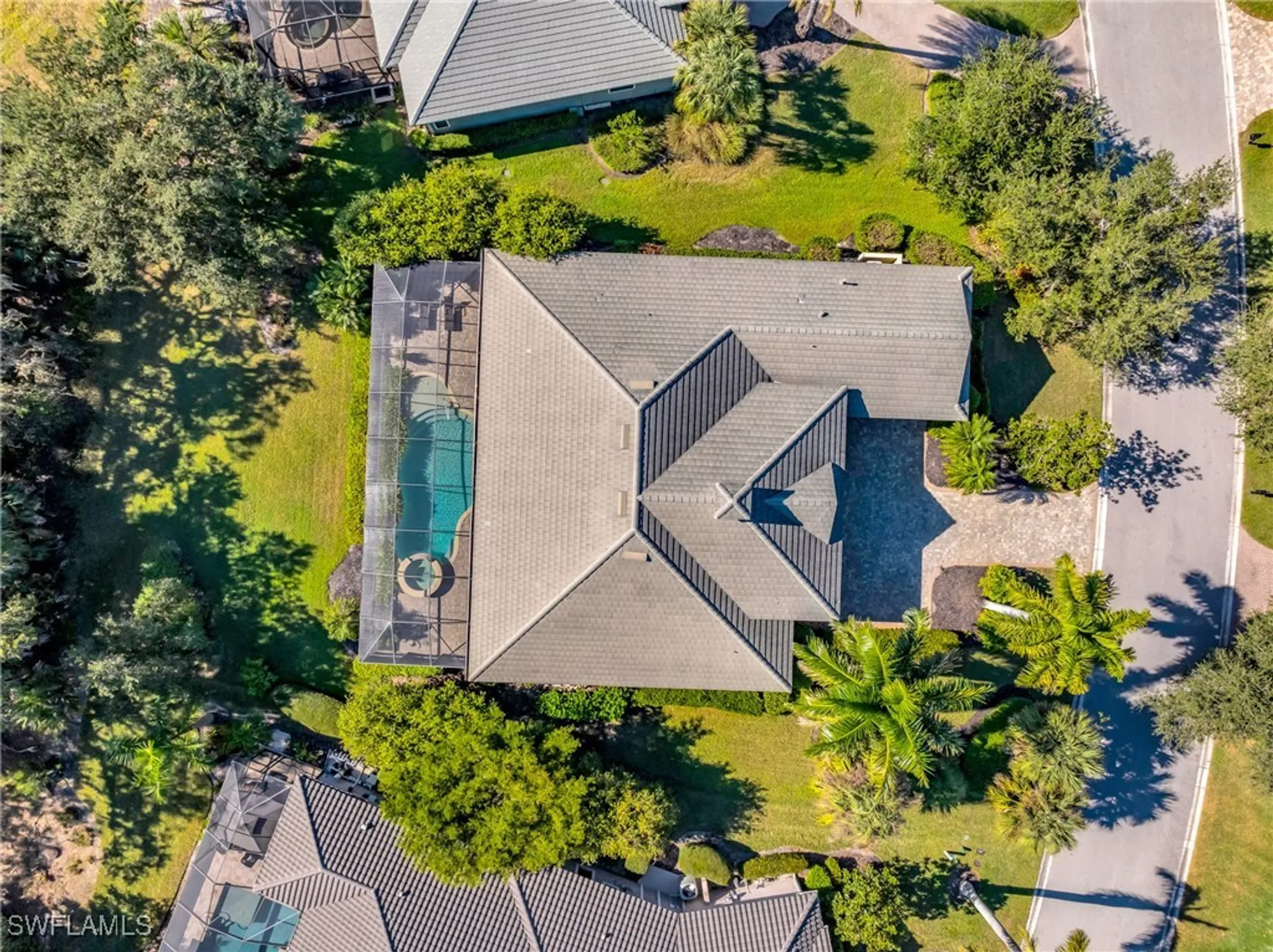 Property Slideshow image 37 of 50 | 13010 river bluff ct, Fort Myers, FL, 33905