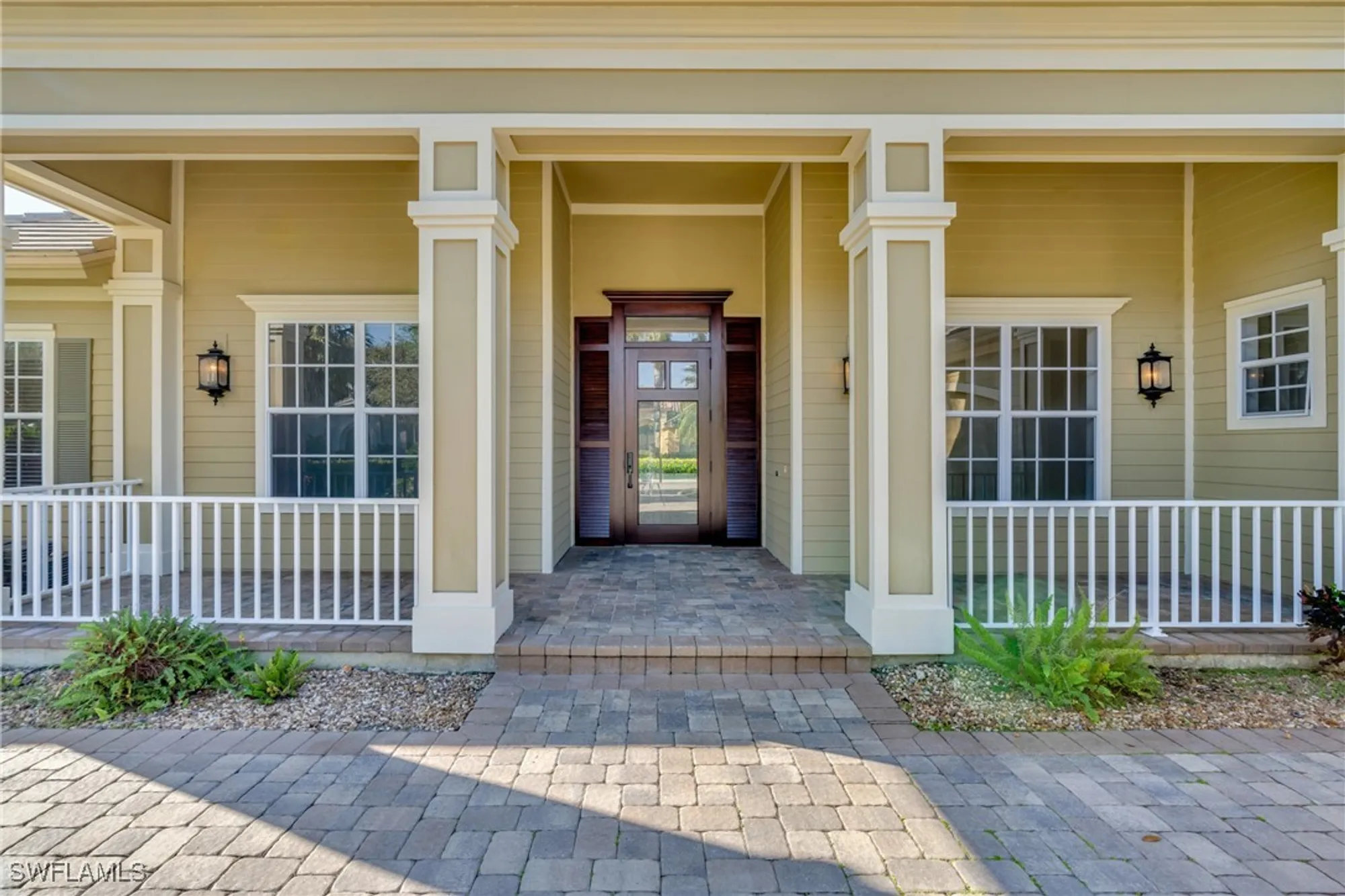 Property Slideshow image 3 of 50 | 13010 river bluff ct, Fort Myers, FL, 33905