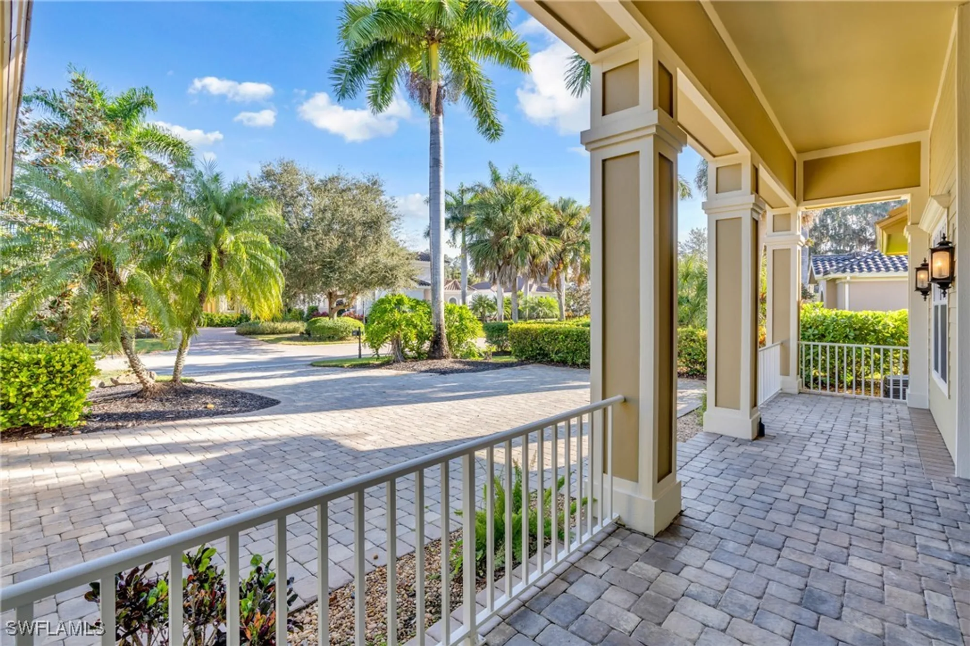 Property Slideshow image 4 of 50 | 13010 river bluff ct, Fort Myers, FL, 33905