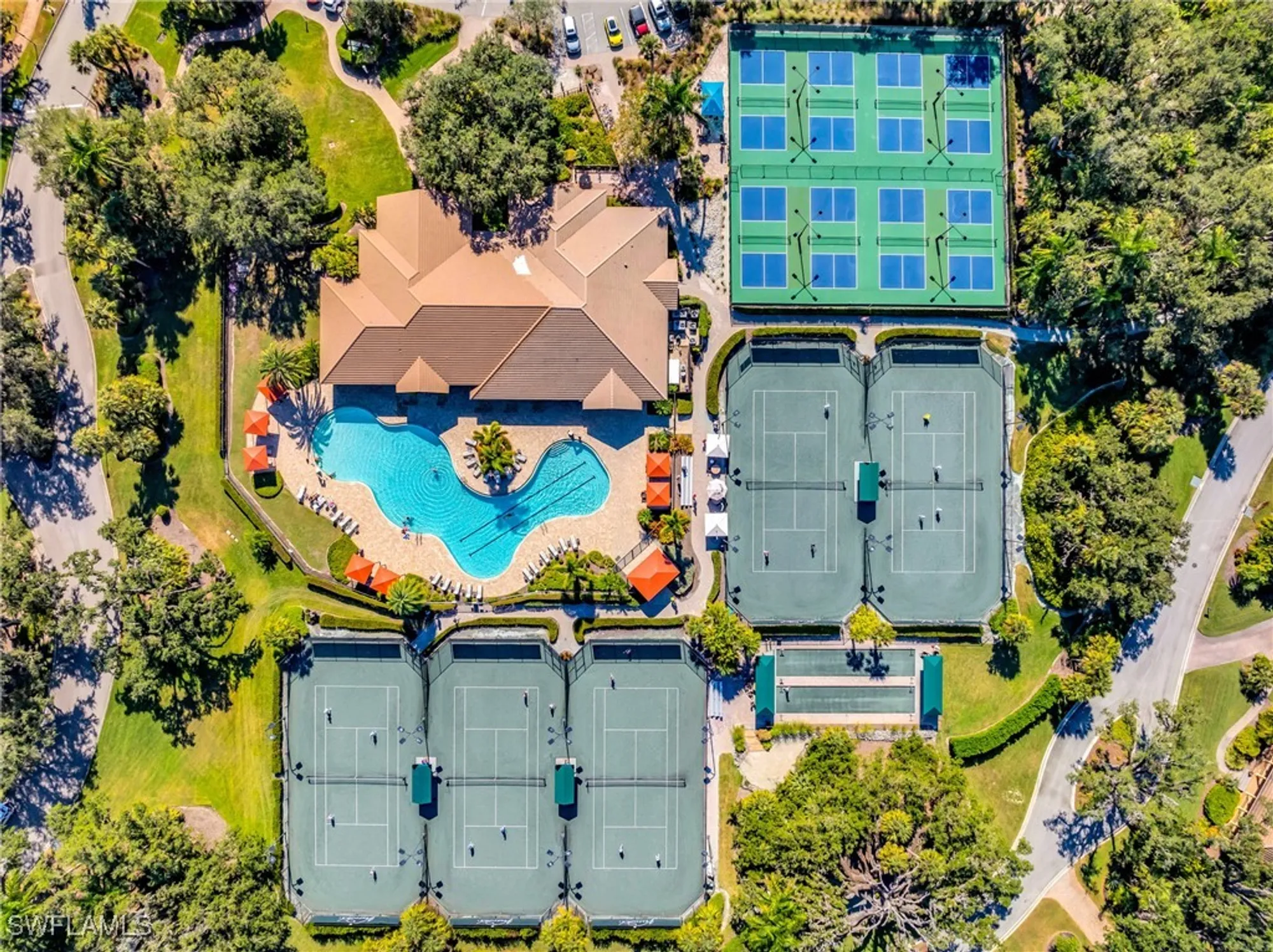 Property Slideshow image 43 of 50 | 13010 river bluff ct, Fort Myers, FL, 33905