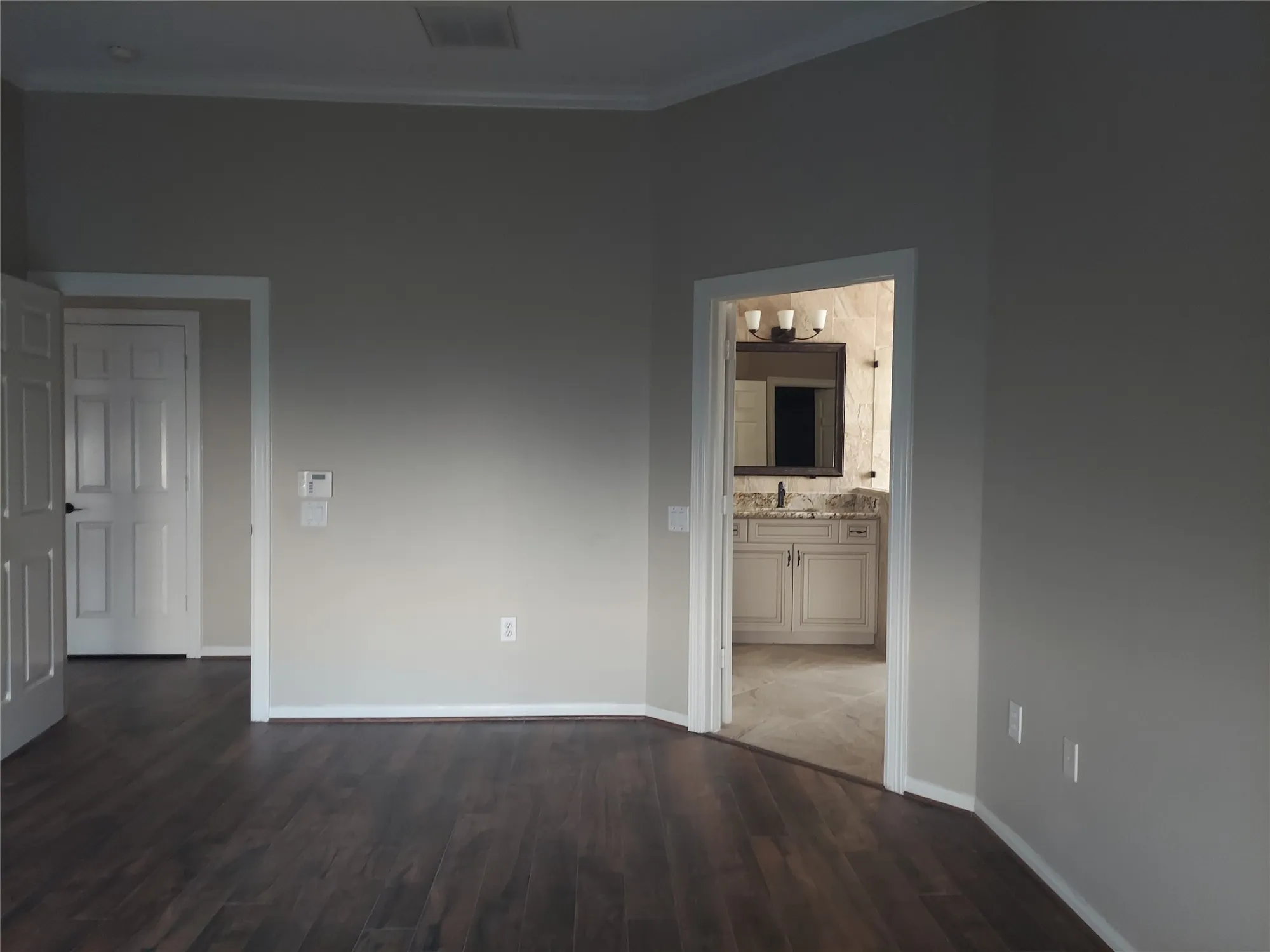 Property Slideshow image 28 of 50 | 1601 n lago vista ct, Pearland, TX, 77581