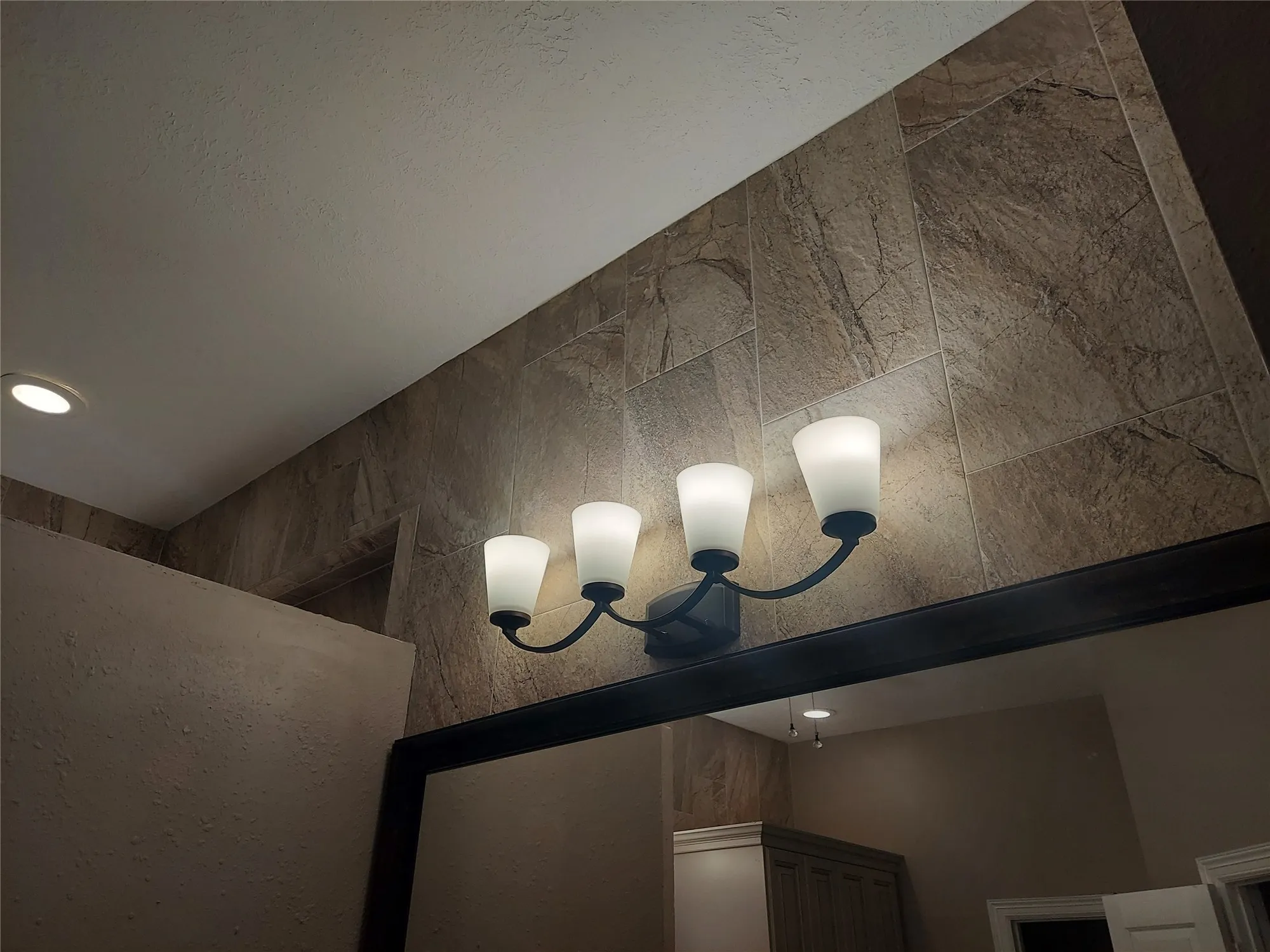 Property Slideshow image 34 of 50 | 1601 n lago vista ct, Pearland, TX, 77581