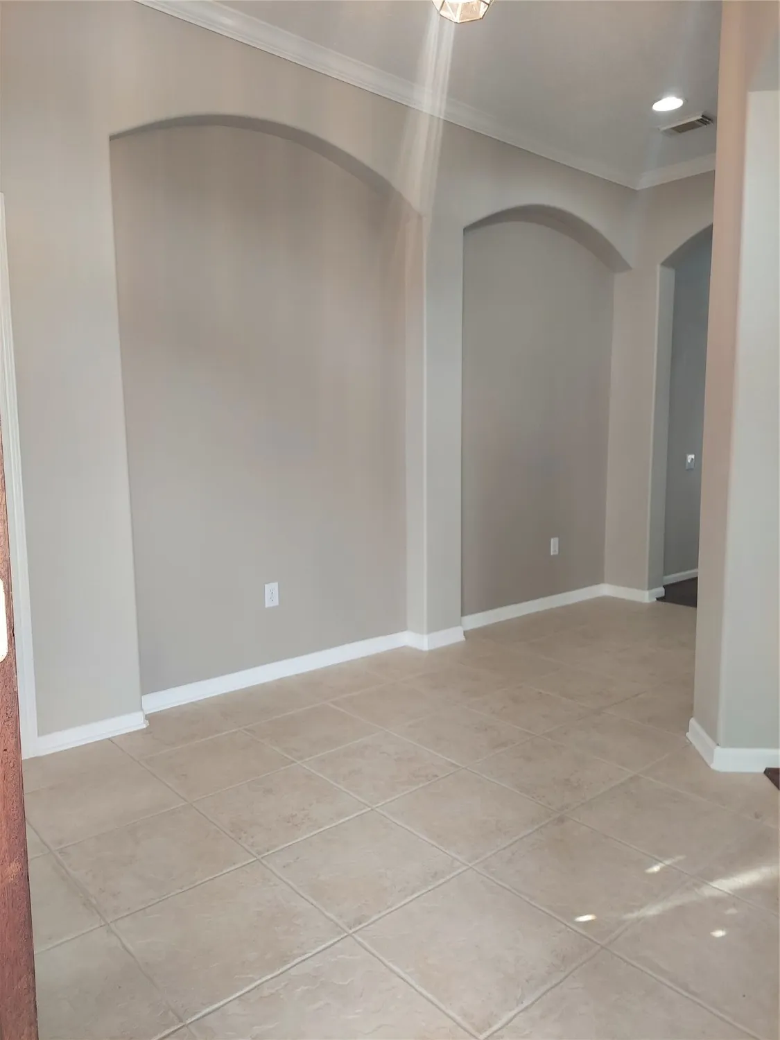 Property Slideshow image 5 of 50 | 1601 n lago vista ct, Pearland, TX, 77581