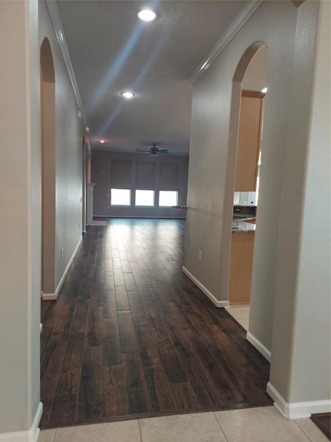 Property Slideshow image 9 of 50 | 1601 n lago vista ct, Pearland, TX, 77581