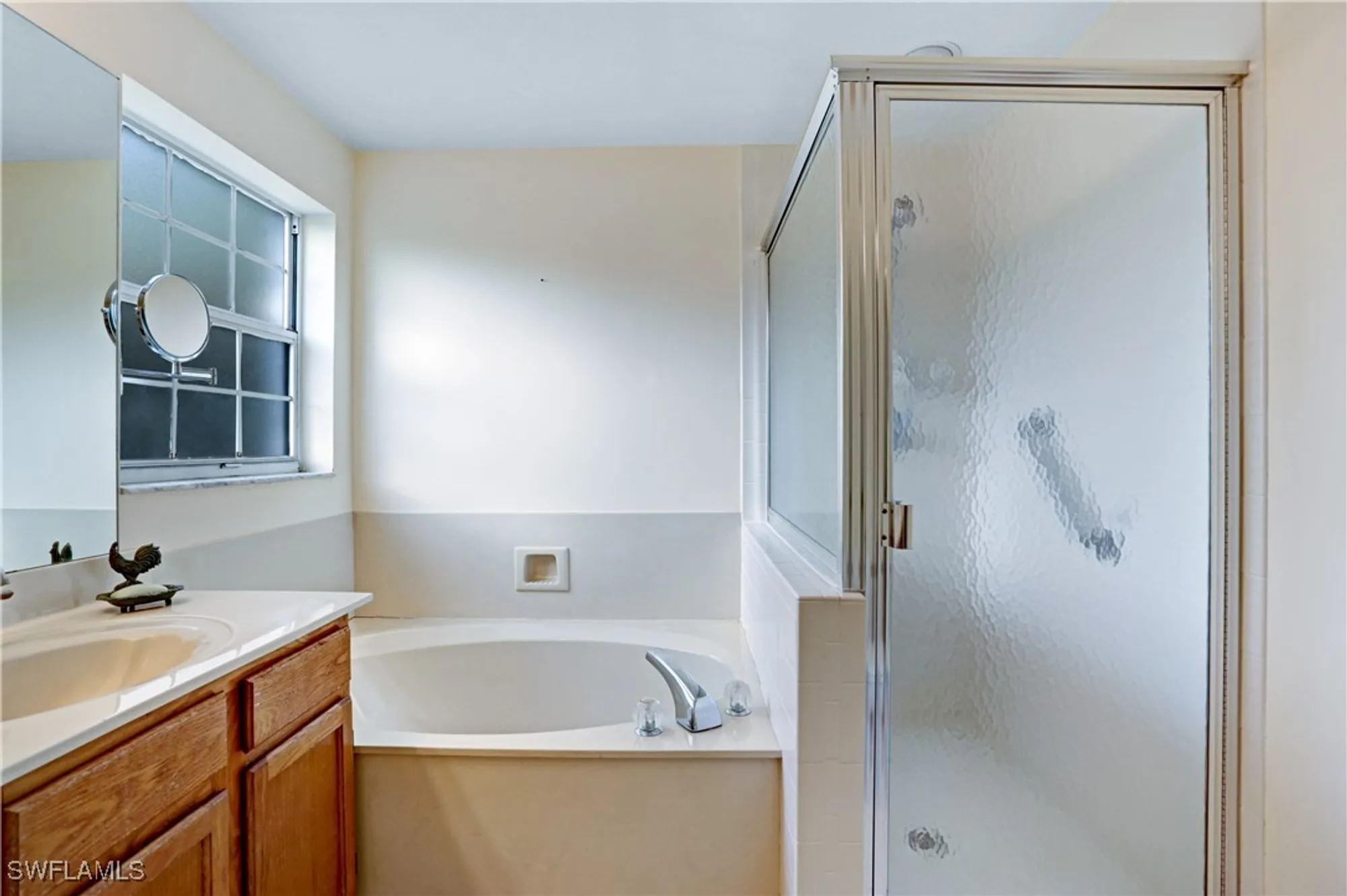 Property Slideshow image 15 of 31 | 5895 chanteclair dr apt 118, Naples, FL, 34108