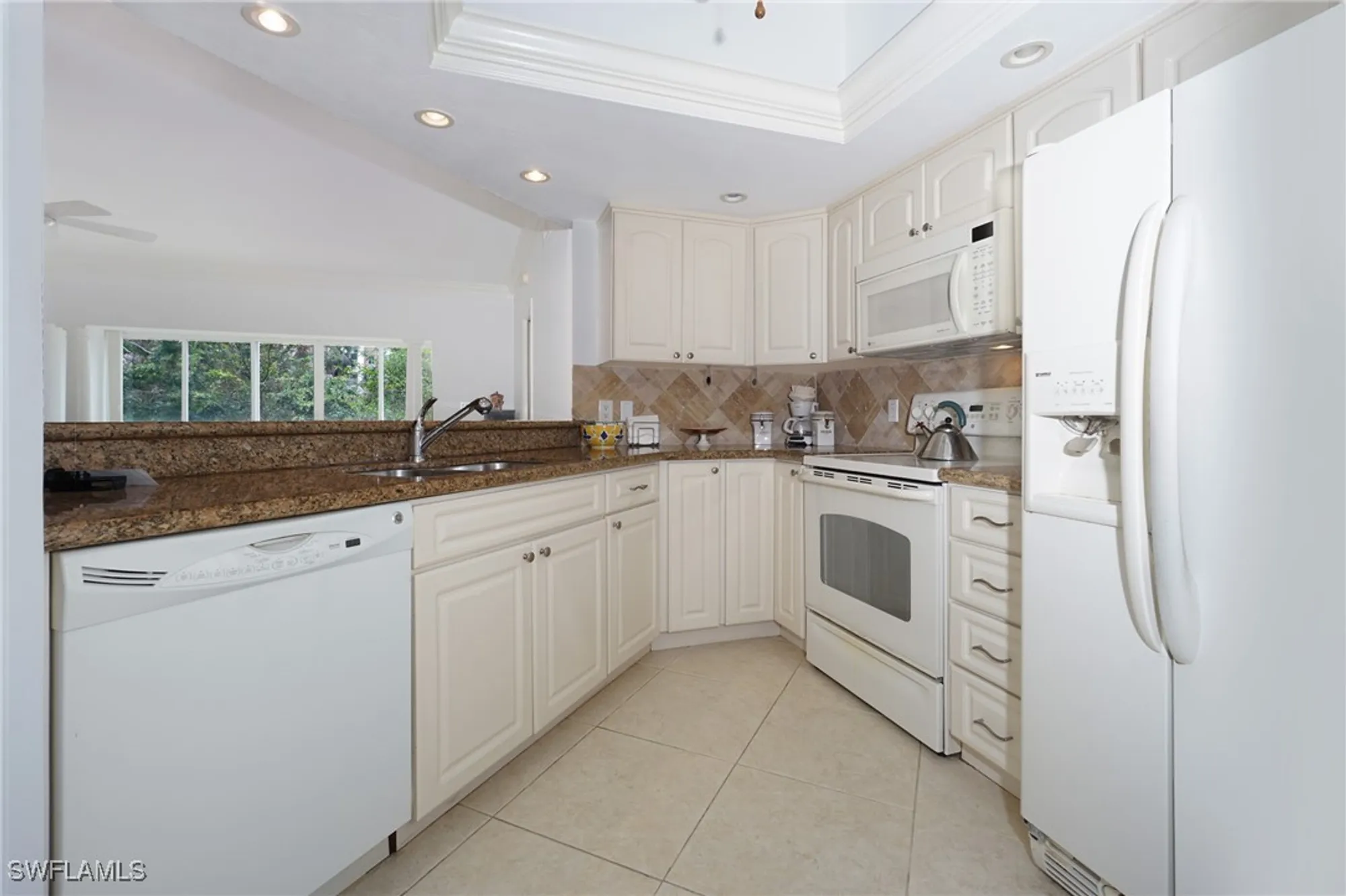 Property Slideshow image 10 of 31 | 5895 chanteclair dr apt 118, Naples, FL, 34108