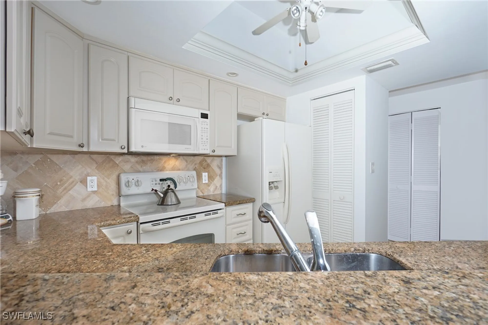 Property Slideshow image 9 of 31 | 5895 chanteclair dr apt 118, Naples, FL, 34108