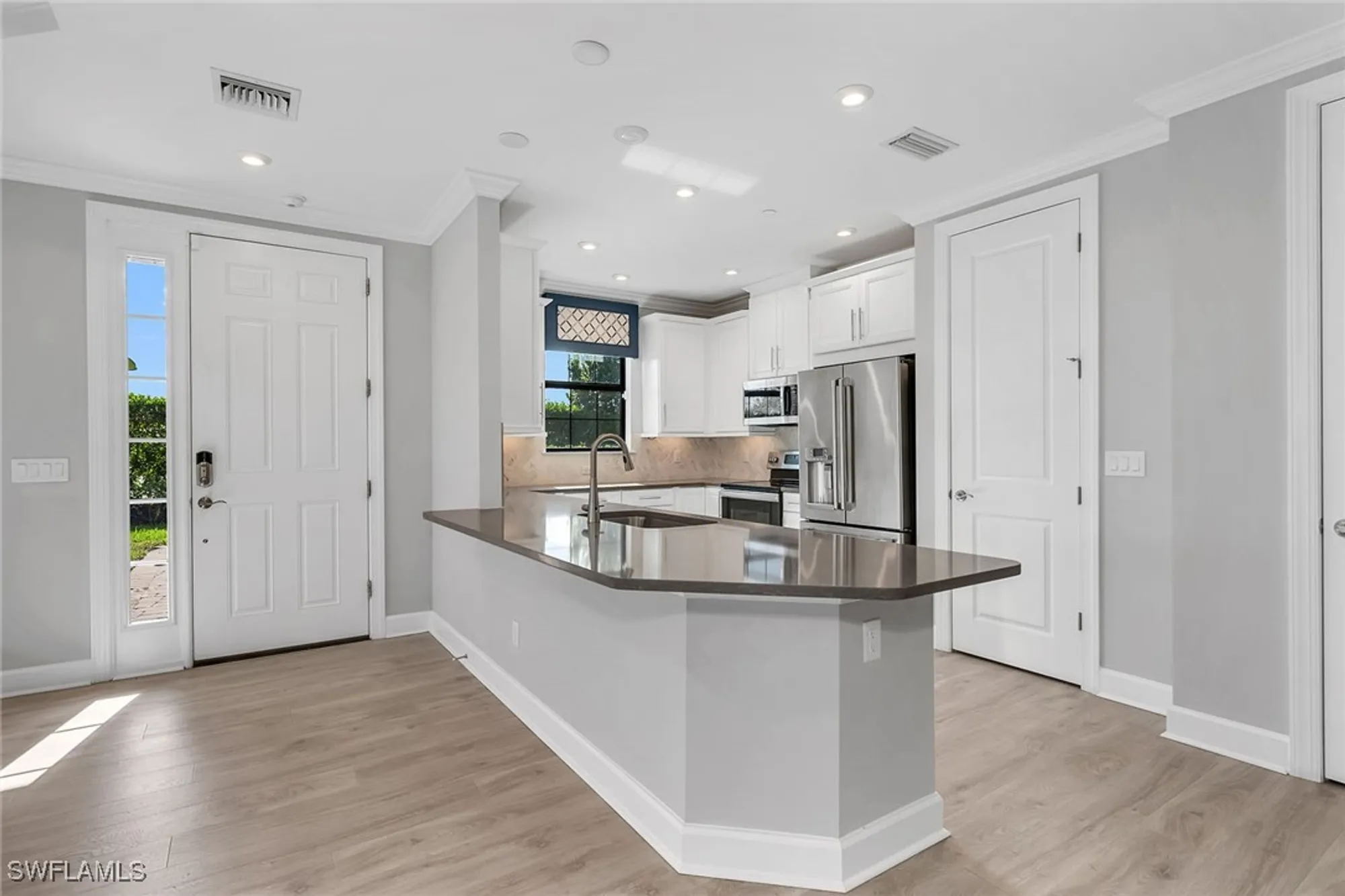 Property Slideshow image 15 of 50 | 15256 zeno way unit 104, Naples, FL, 34114